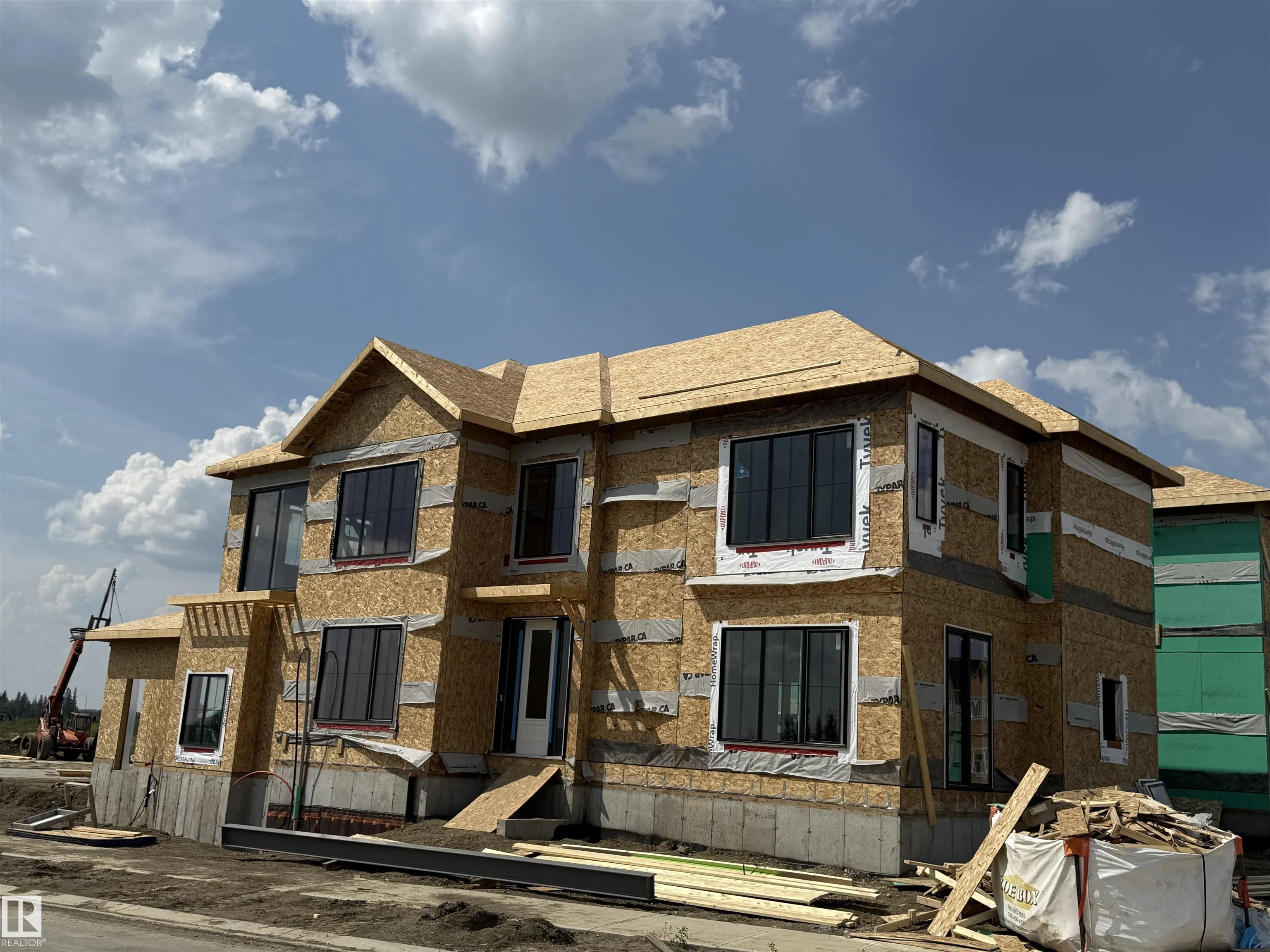 1 ROSA Crescent