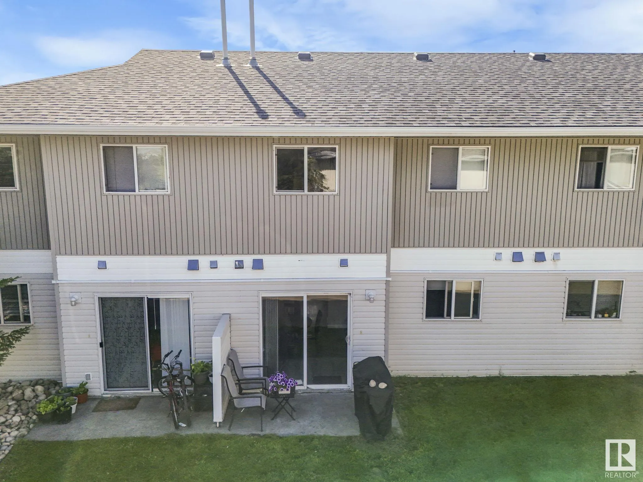 180 BRIDGEPORT Boulevard