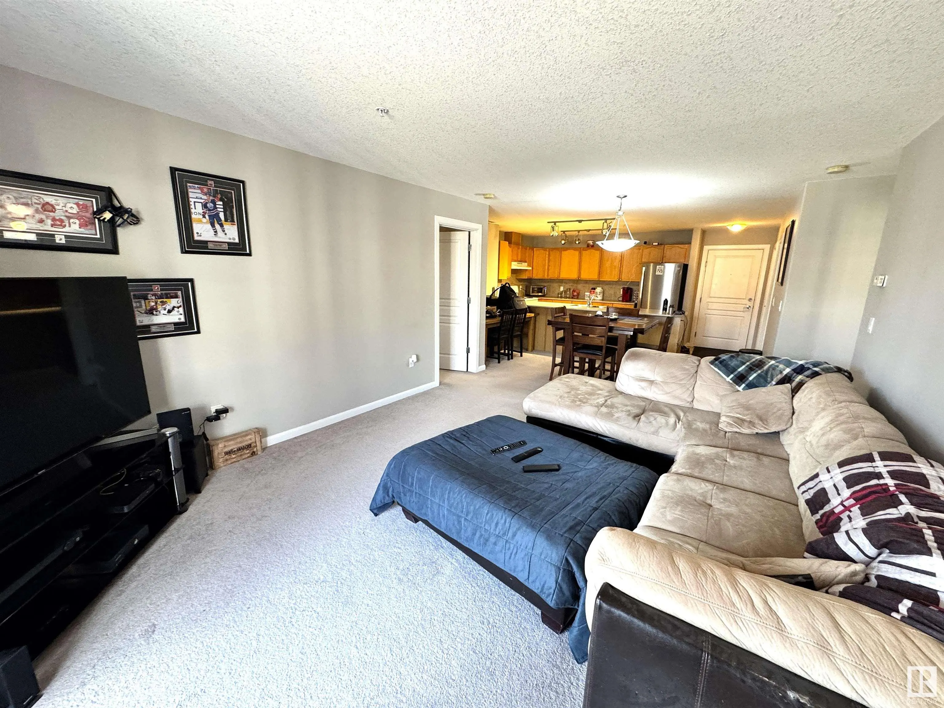 300 PALISADES Way
