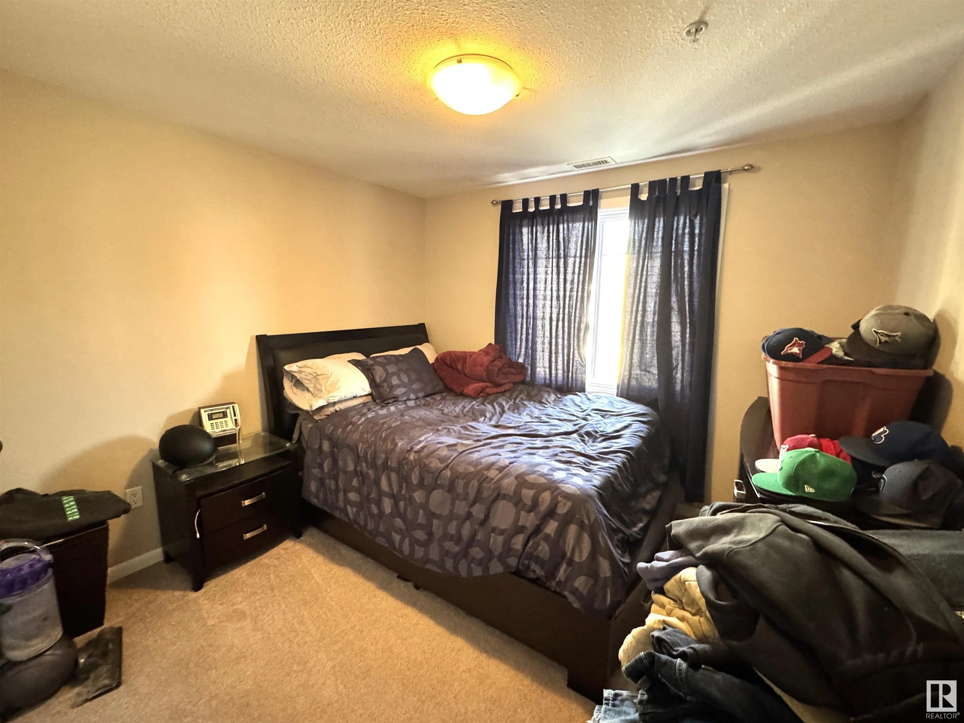 300 PALISADES Way