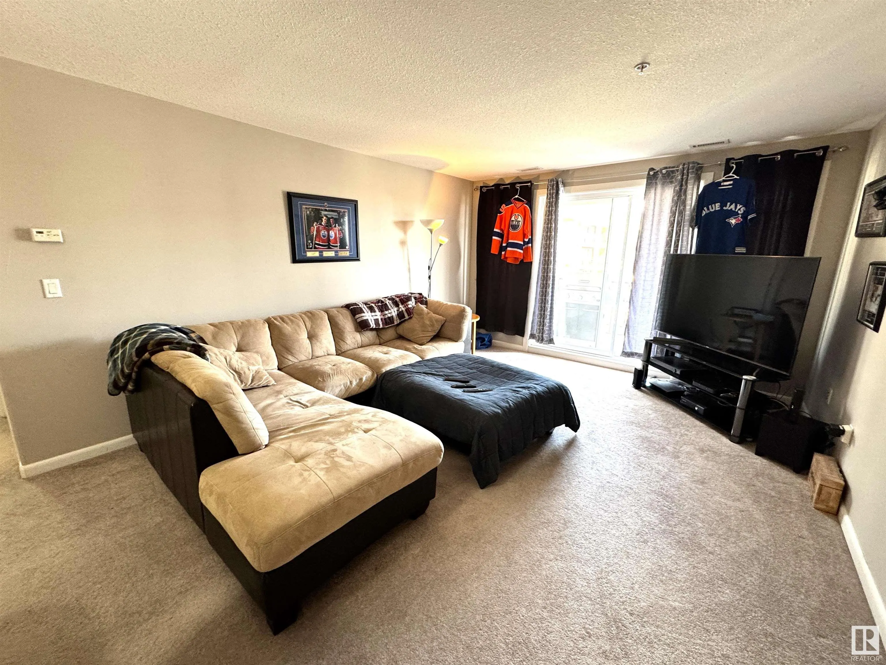 300 PALISADES Way