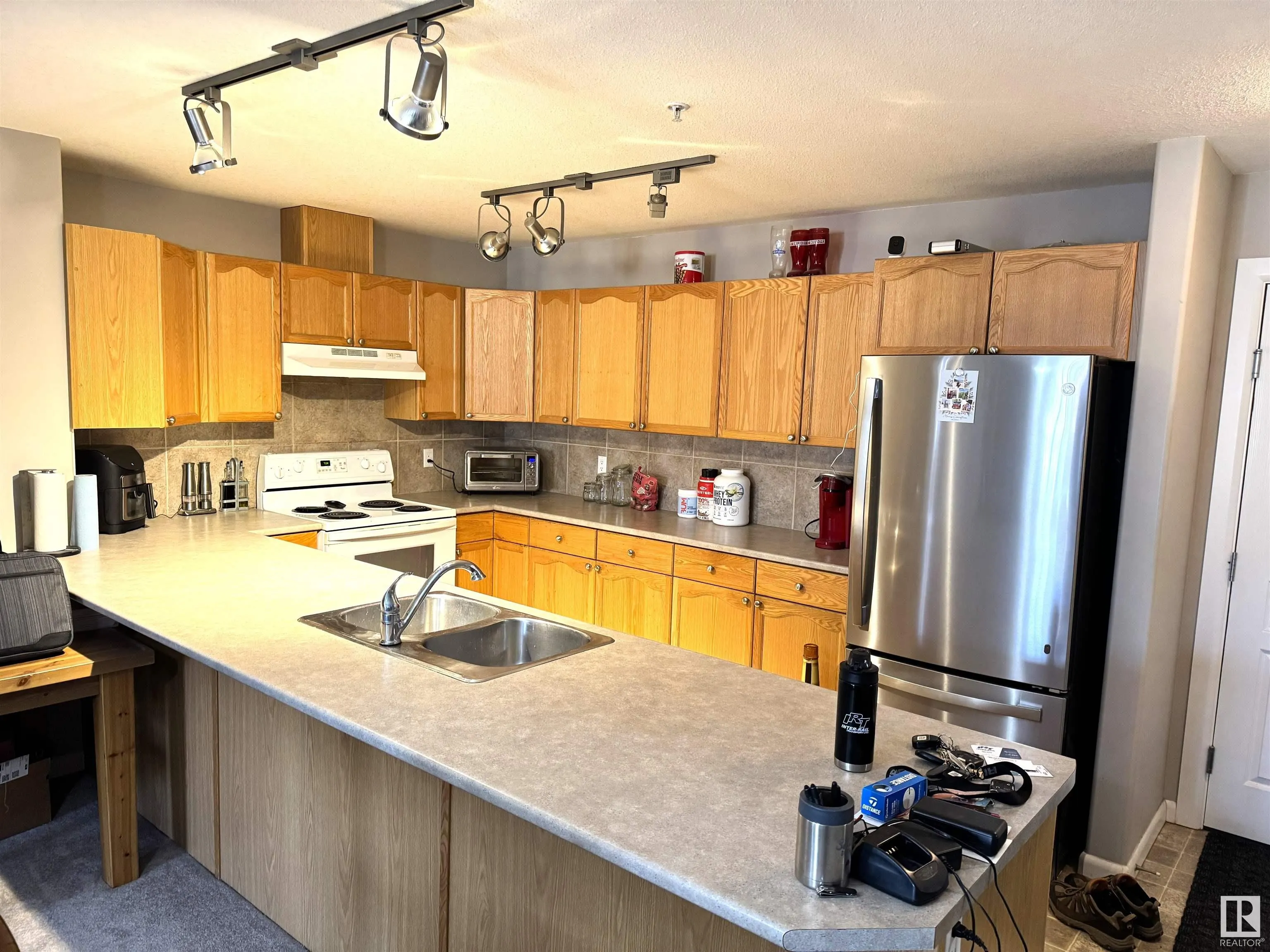 300 PALISADES Way