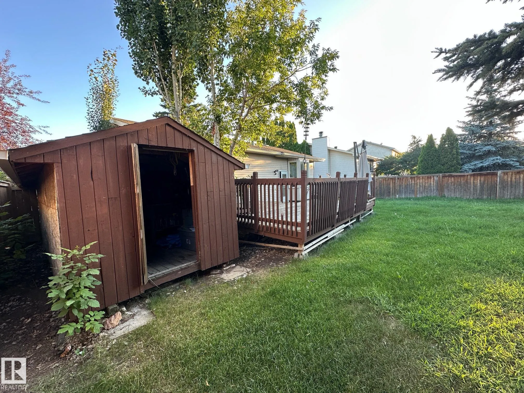 54 MATHIAS Avenue