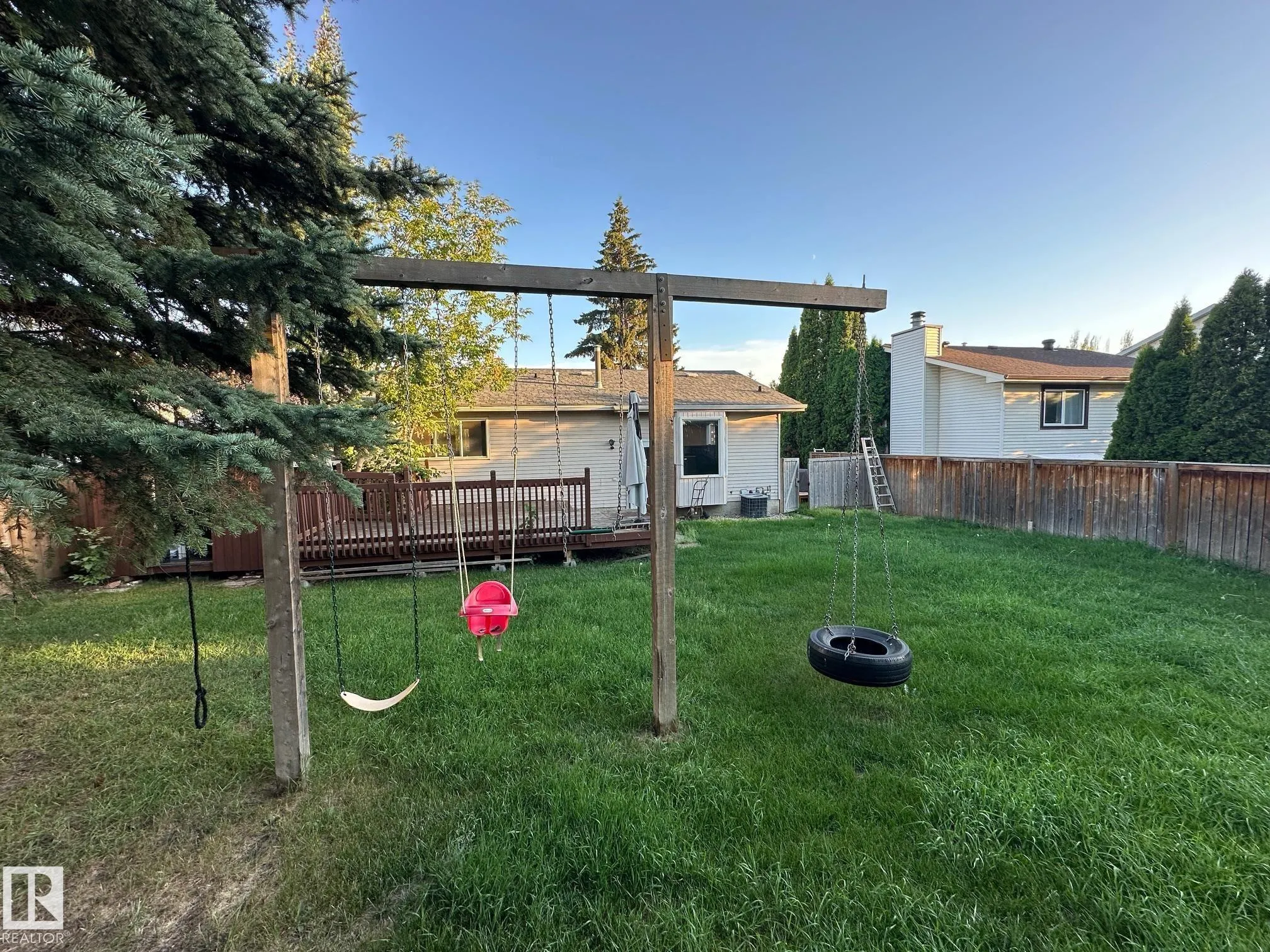 54 MATHIAS Avenue