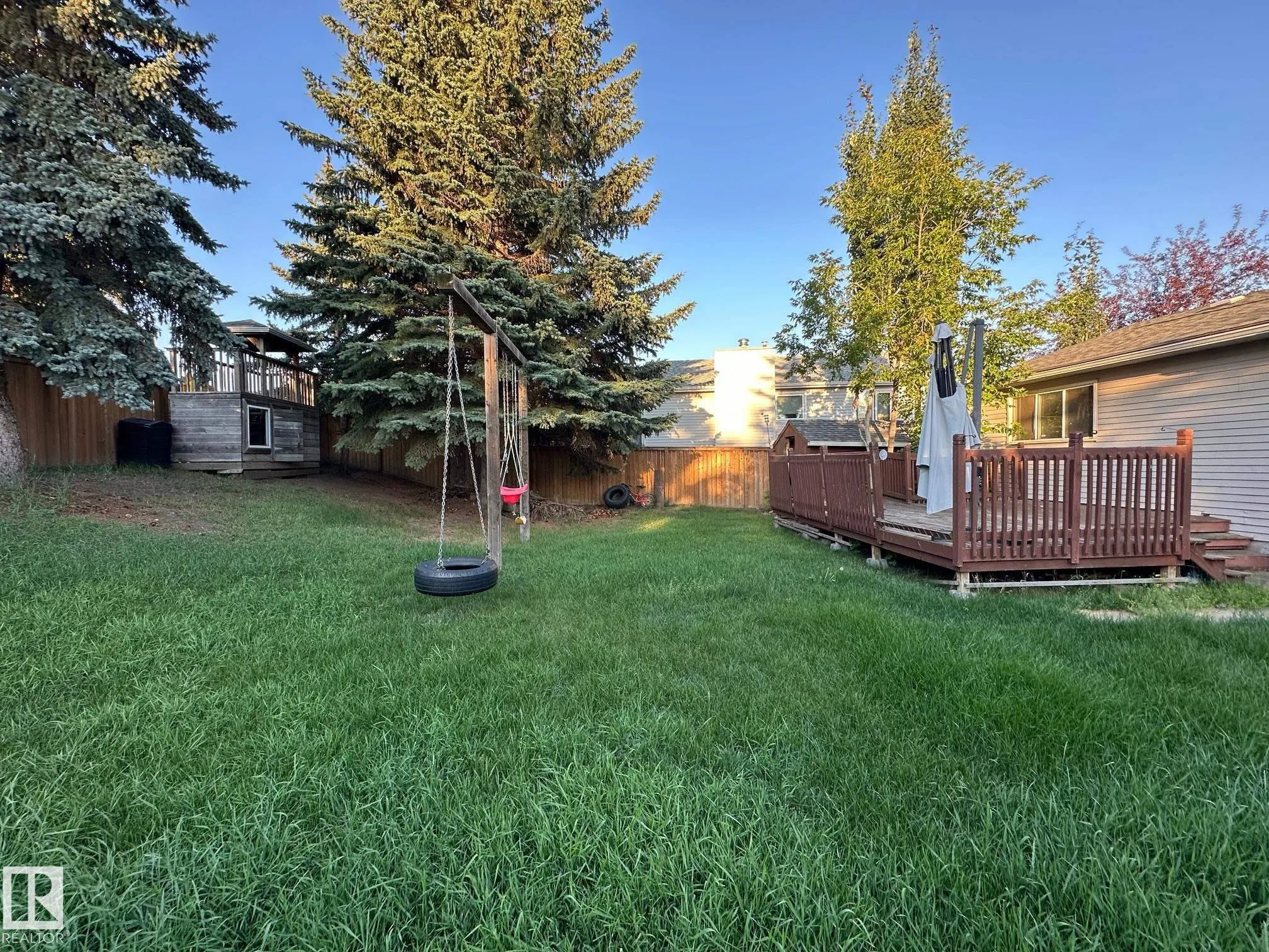 54 MATHIAS Avenue