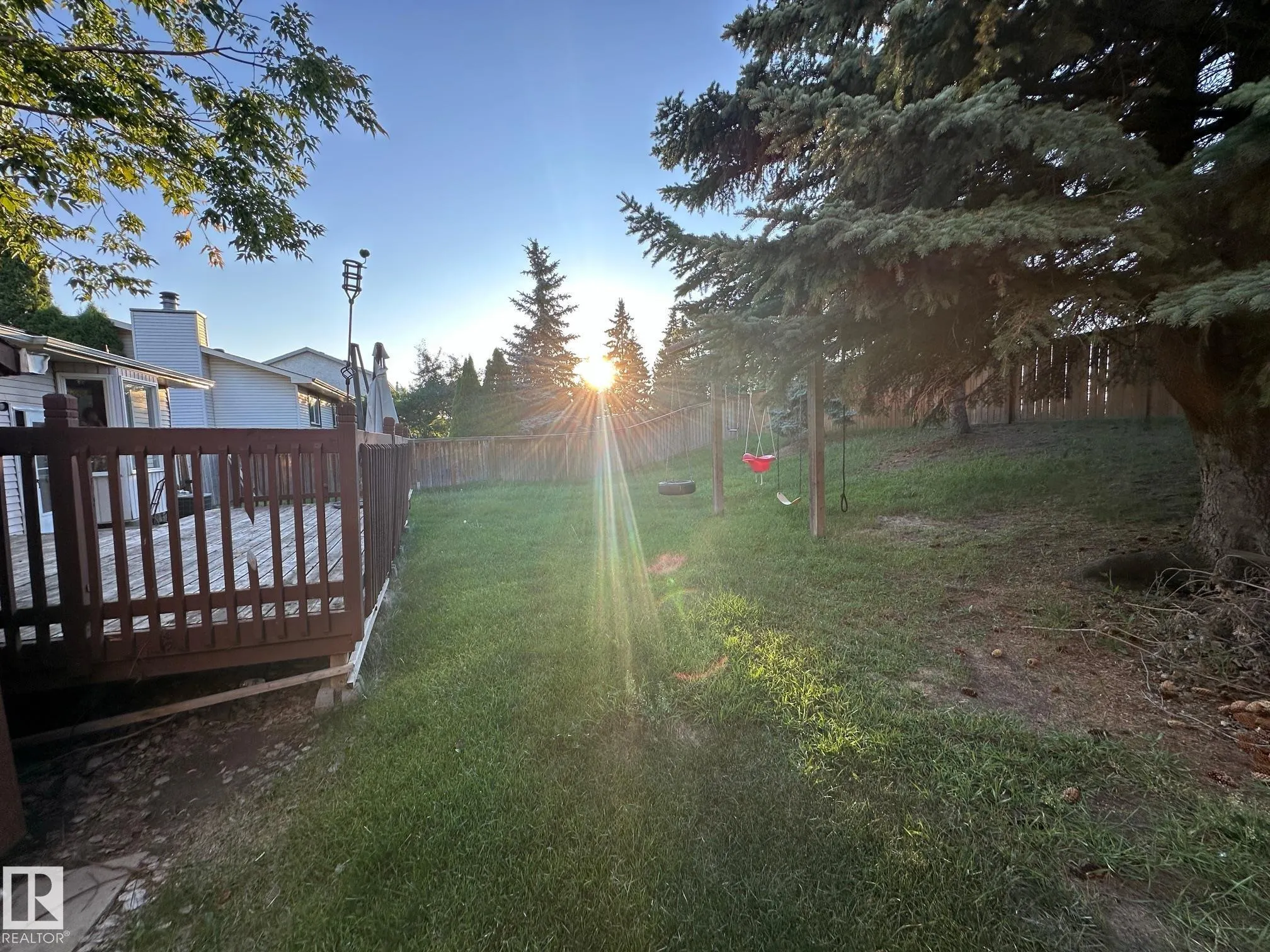 54 MATHIAS Avenue