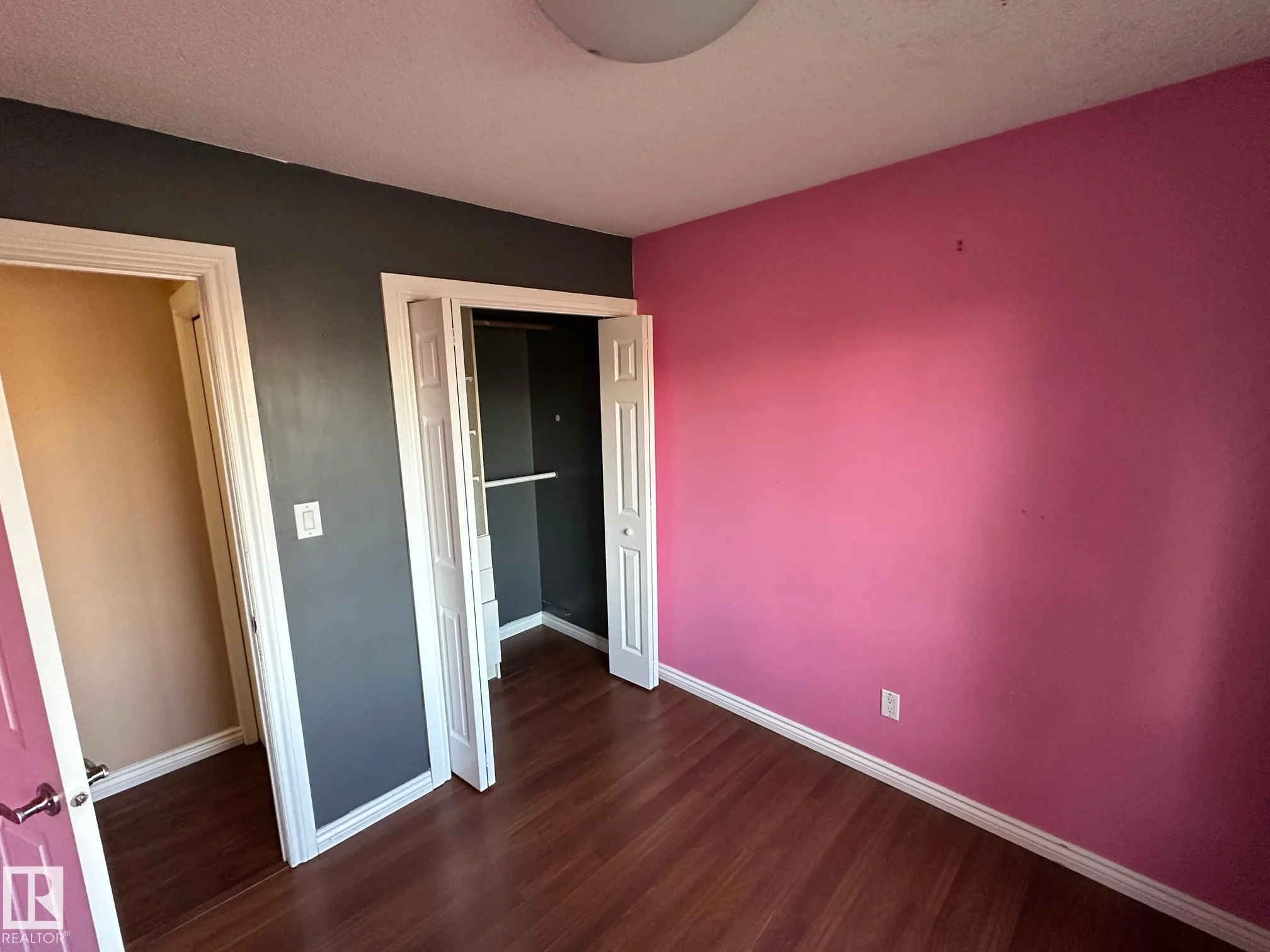 54 MATHIAS Avenue