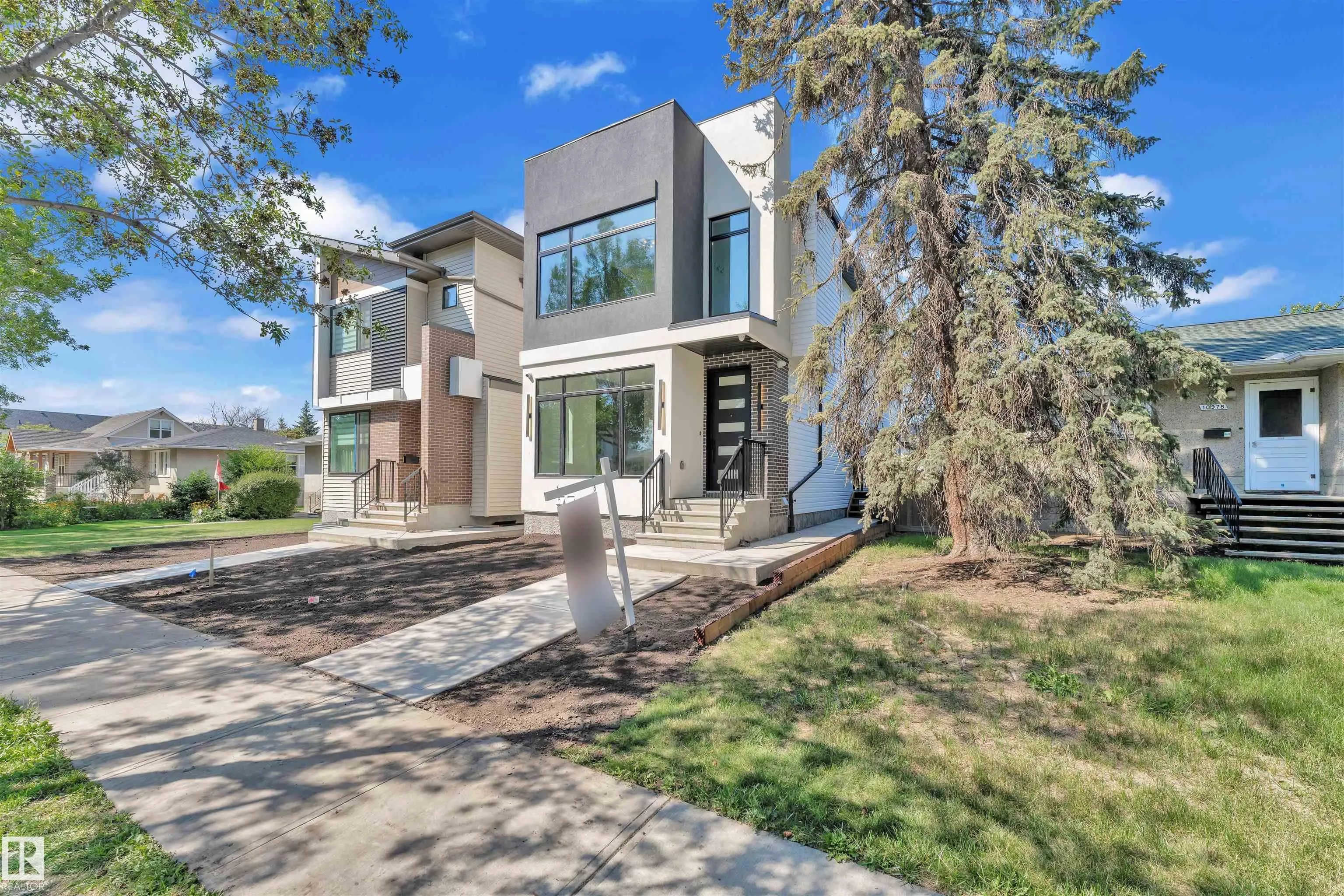 10976 138 Street
