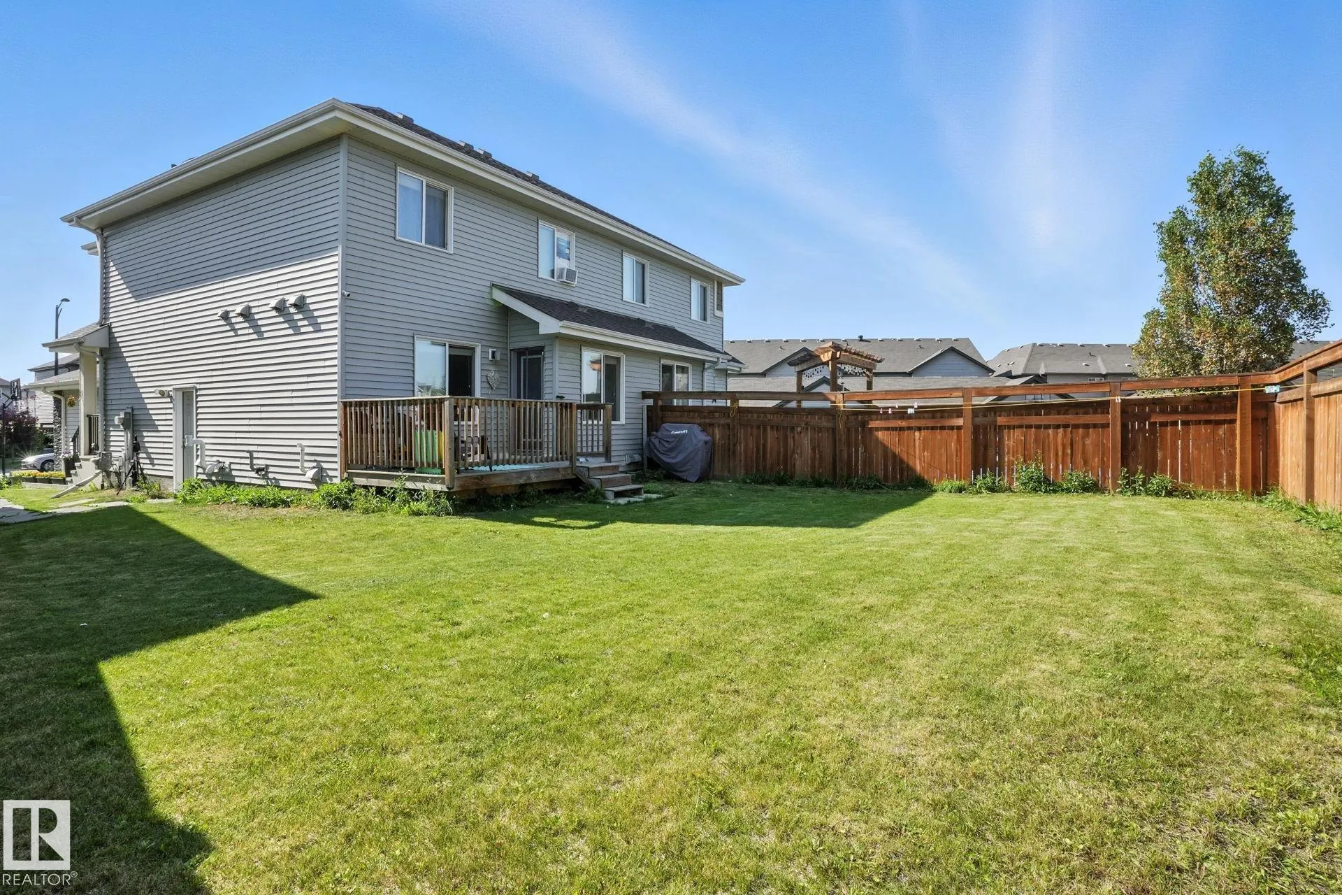1286 DANIELS Crescent