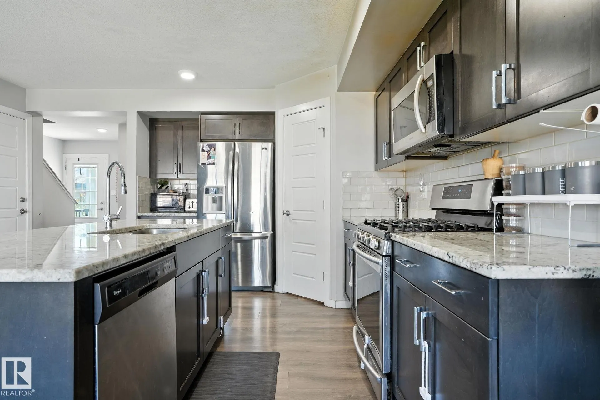 1286 DANIELS Crescent