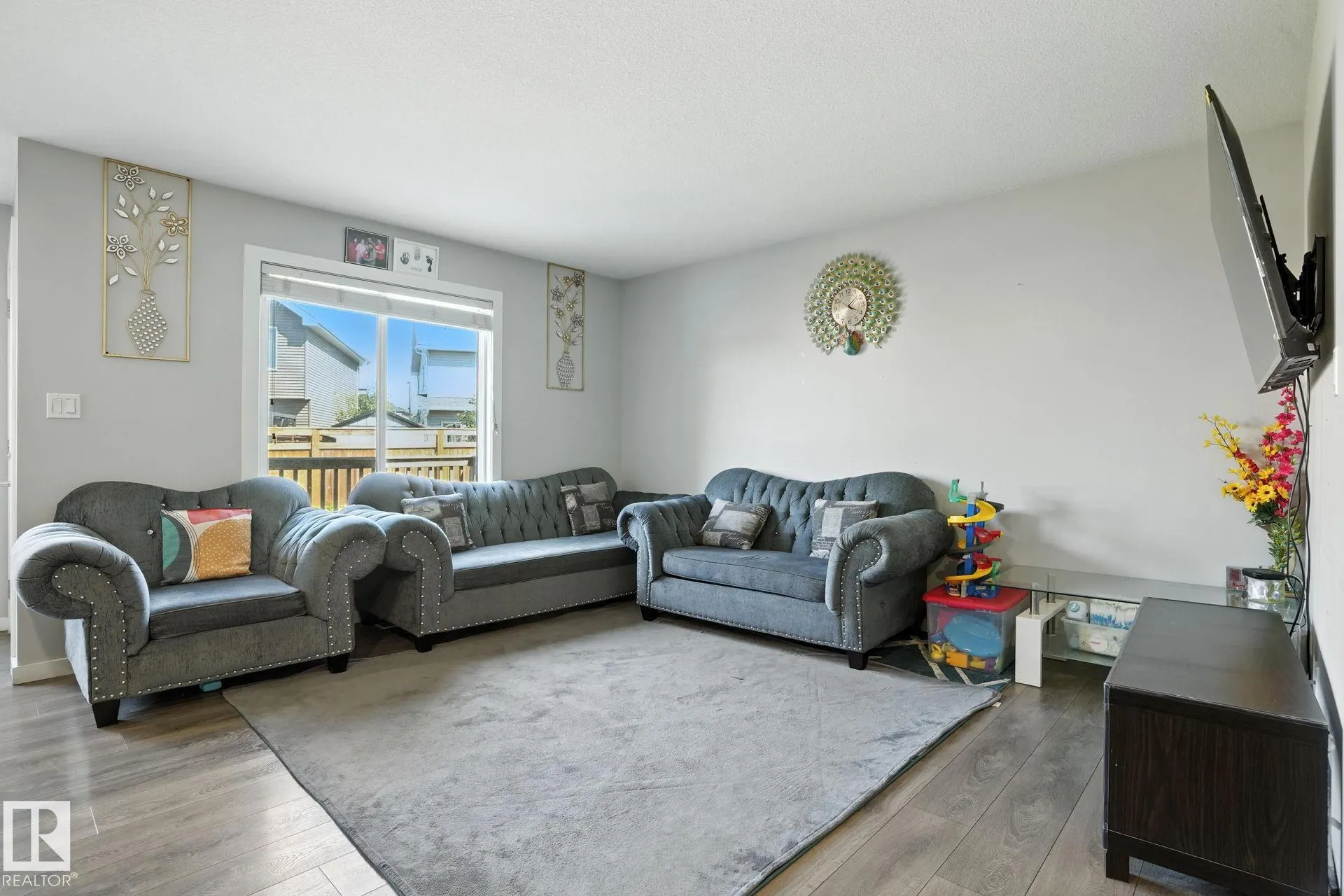 1286 DANIELS Crescent