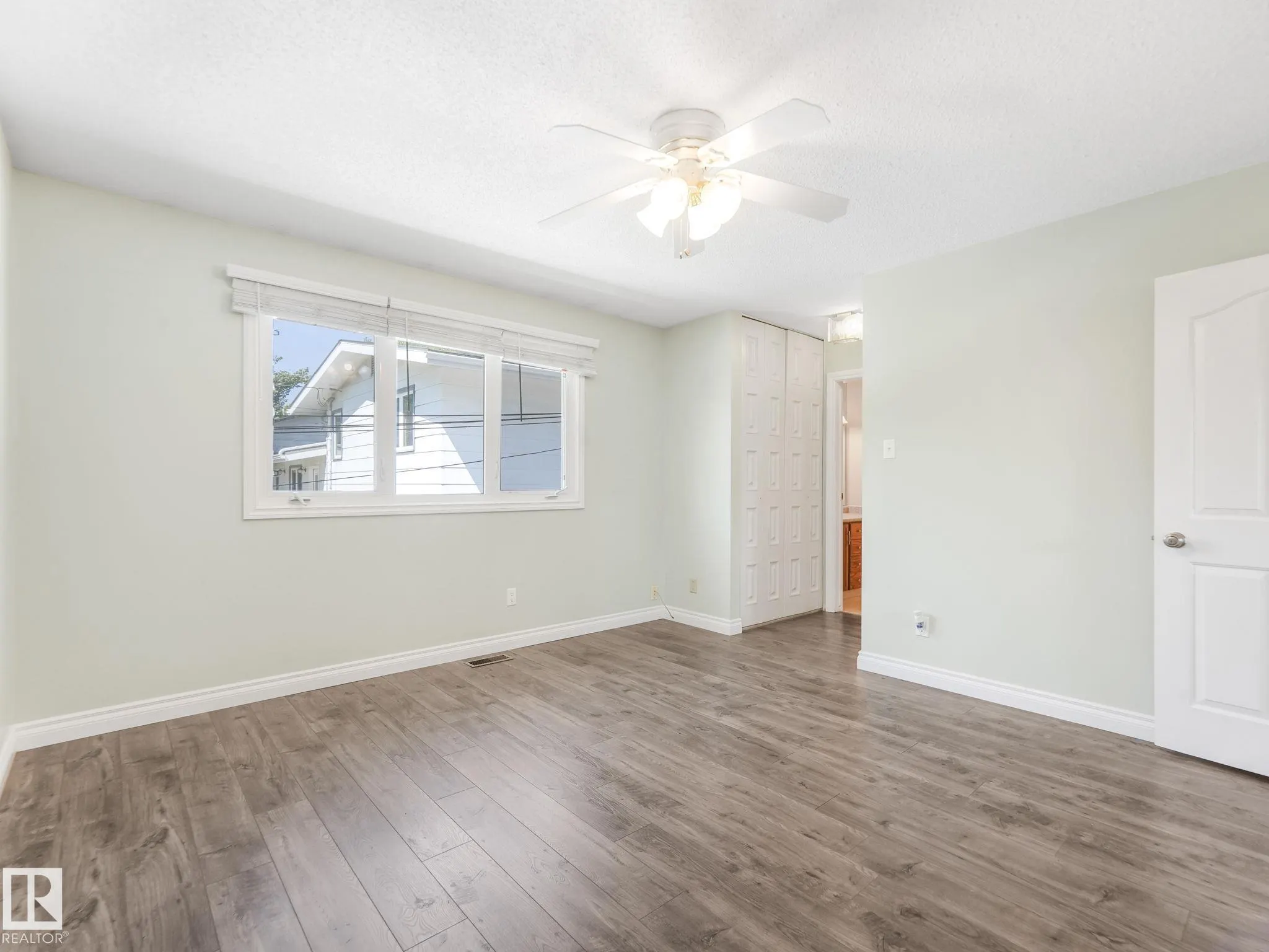 39 ONTARIO Crescent