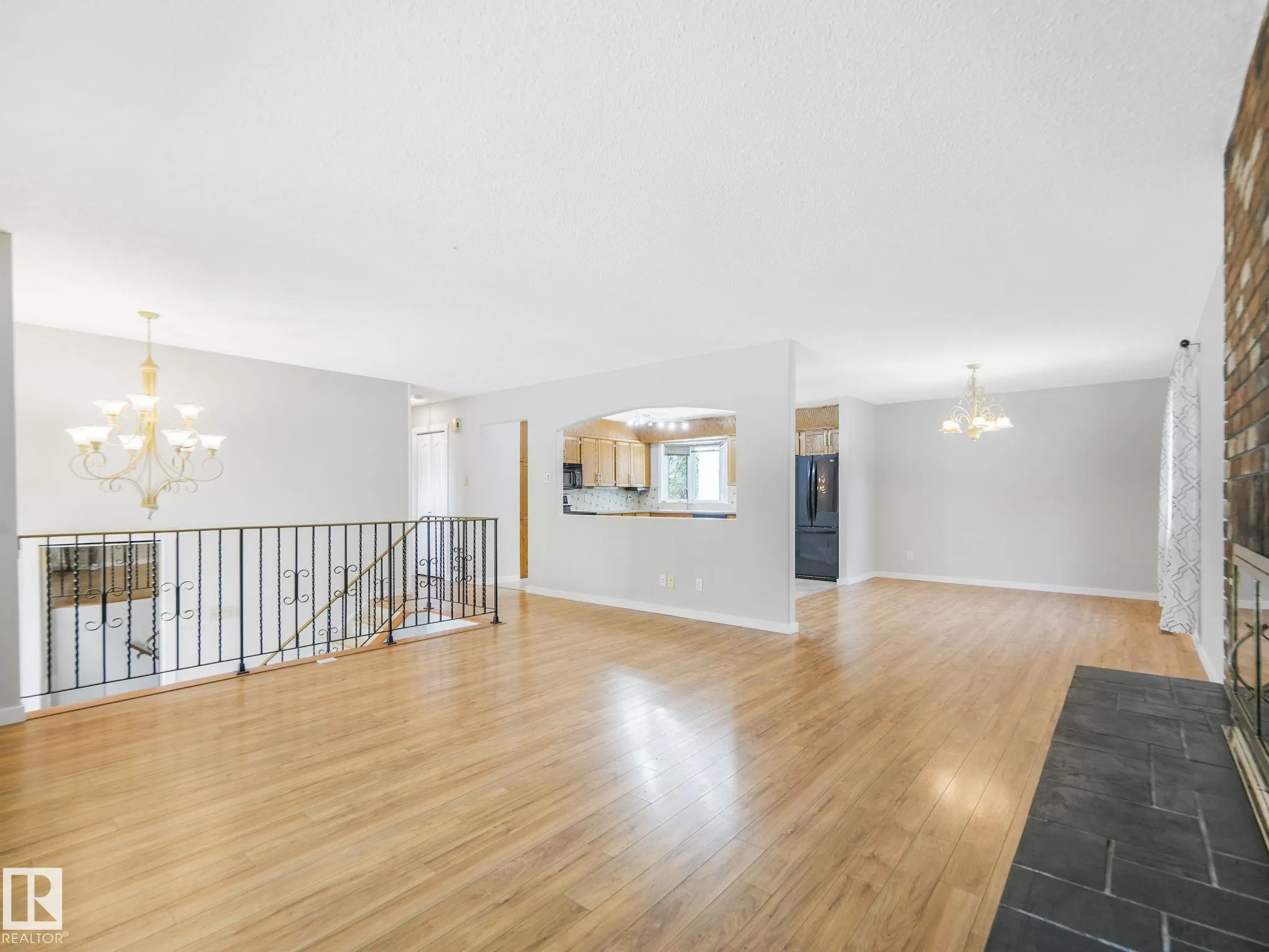 39 ONTARIO Crescent