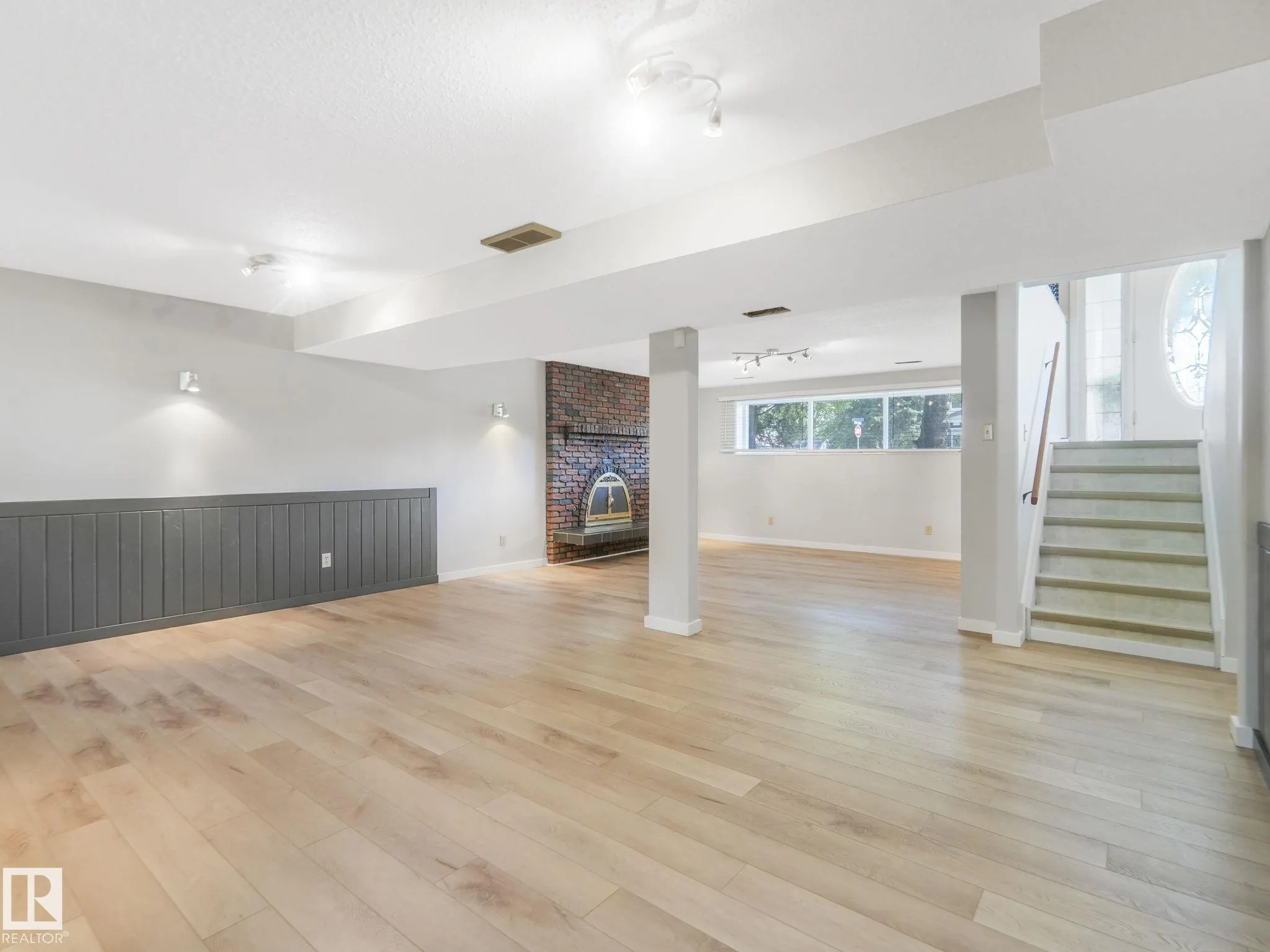 39 ONTARIO Crescent