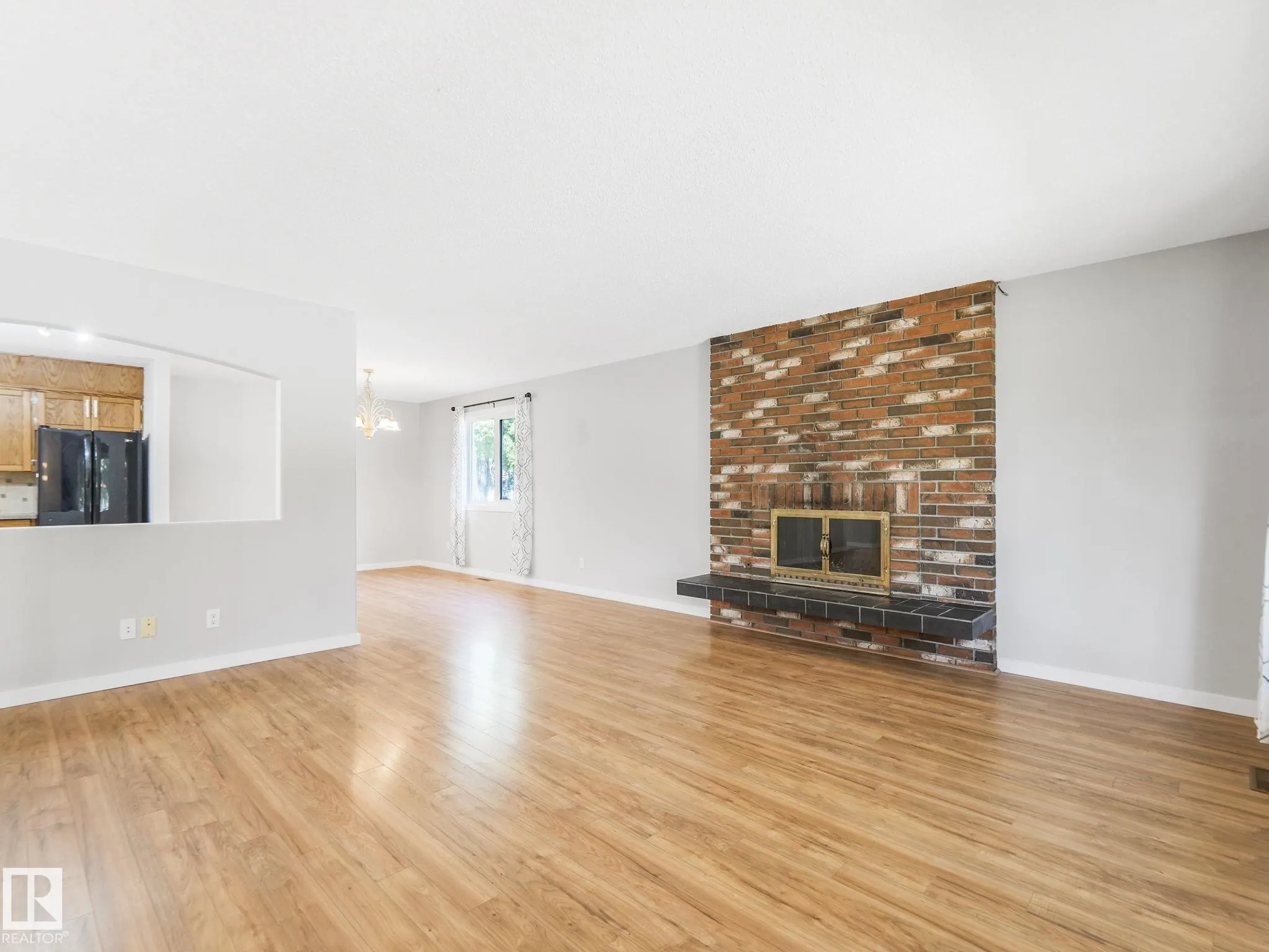 39 ONTARIO Crescent