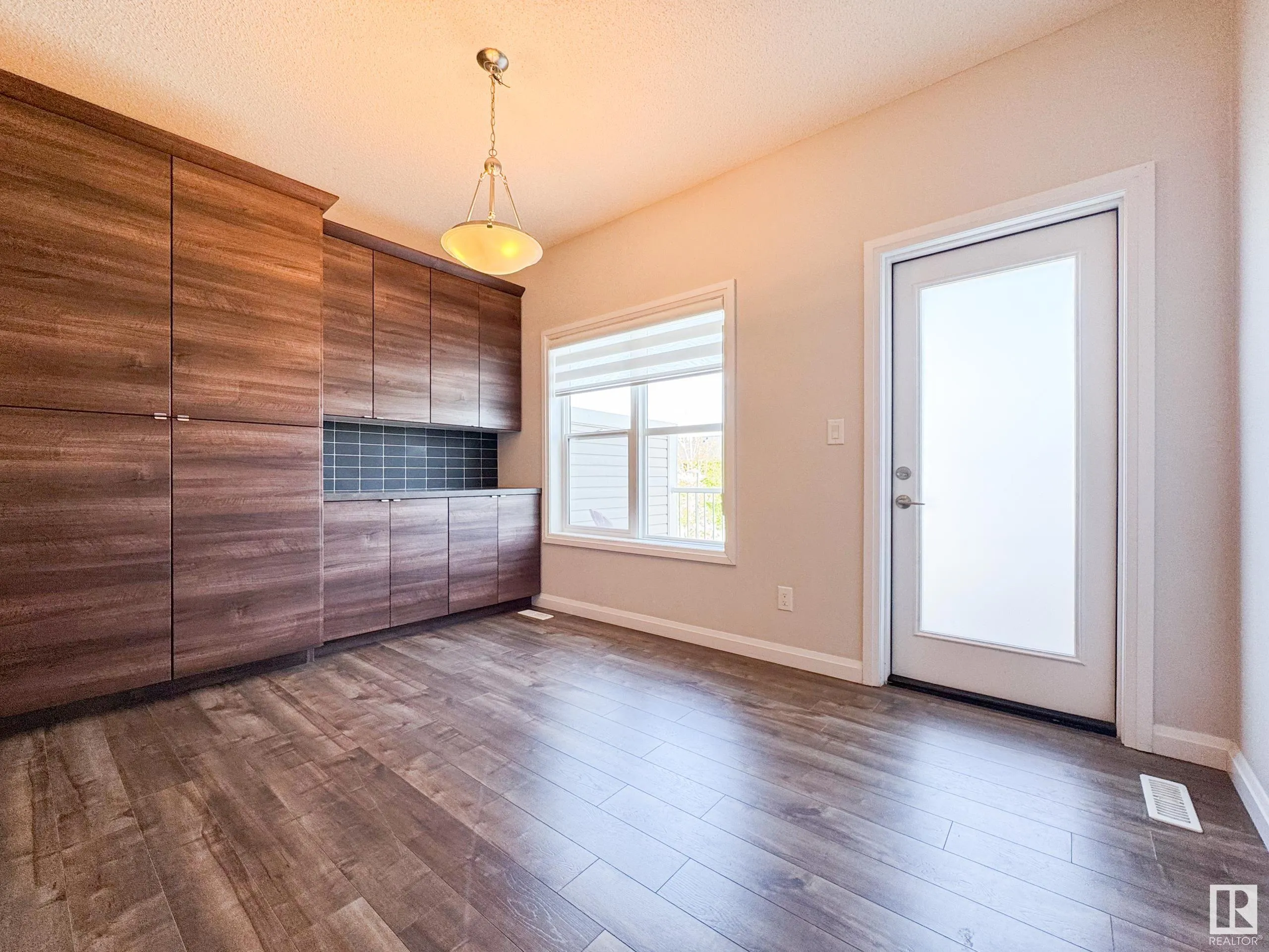 3710 ALLAN Drive