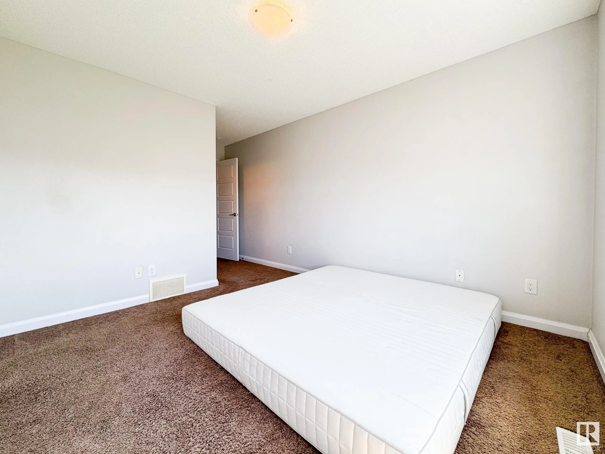 3710 ALLAN Drive