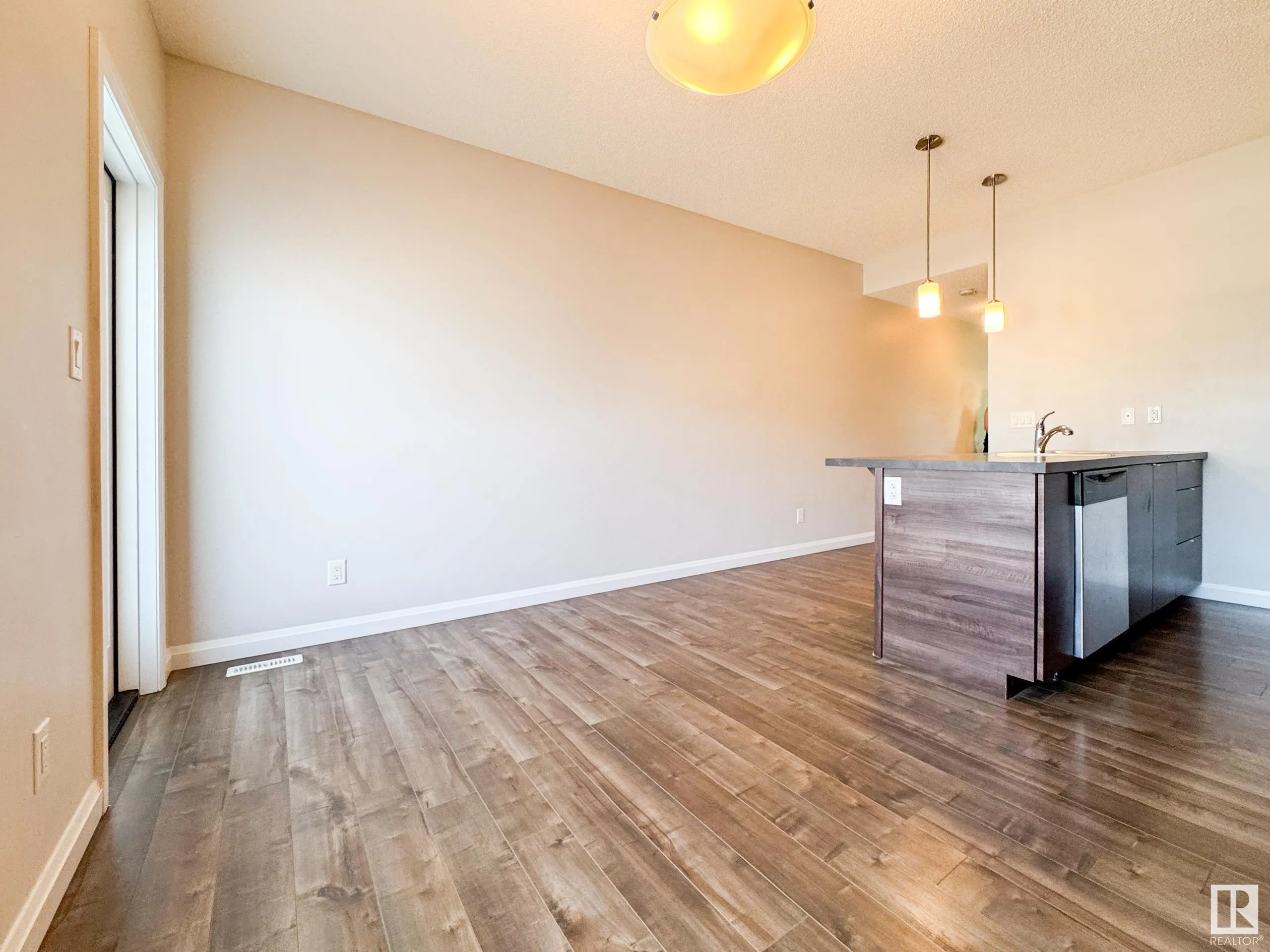 3710 ALLAN Drive