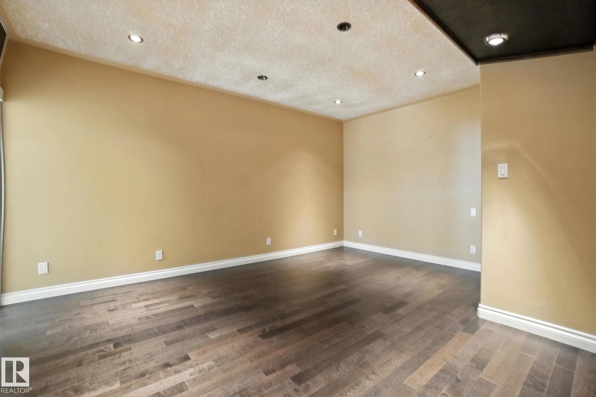 54519 RGE ROAD 272