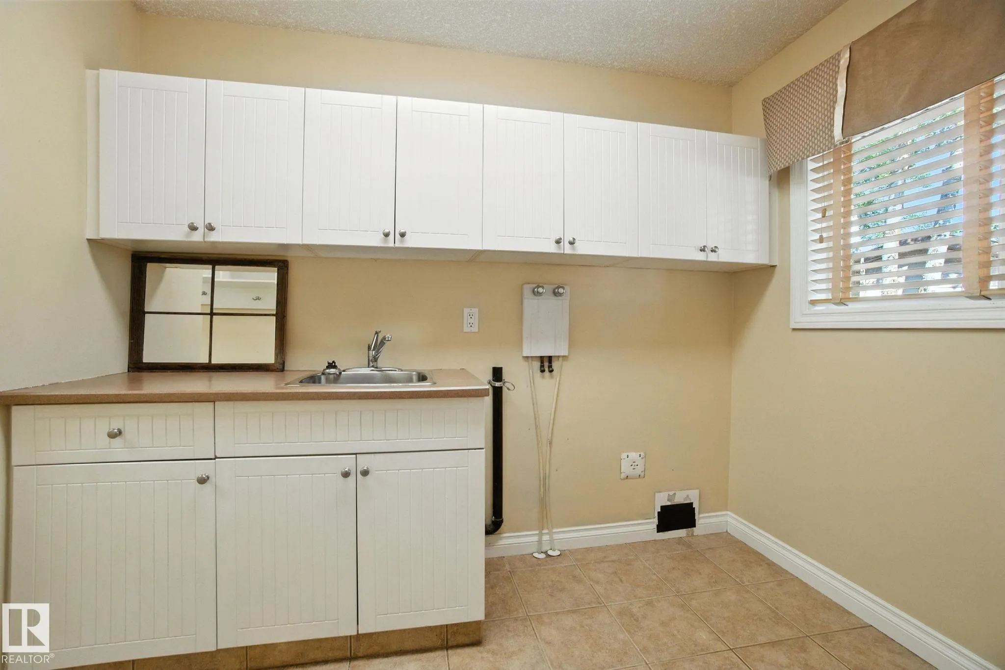 54519 RGE ROAD 272
