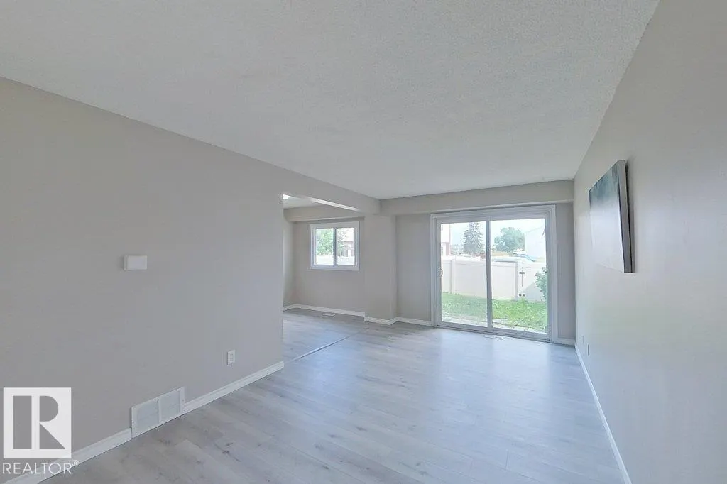 124 Centennial Court