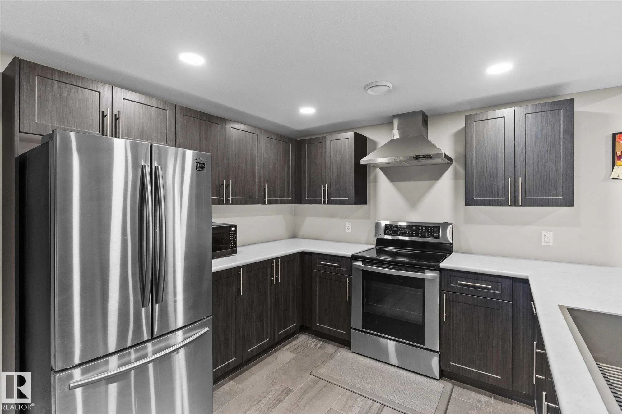 15 LILAC Bay