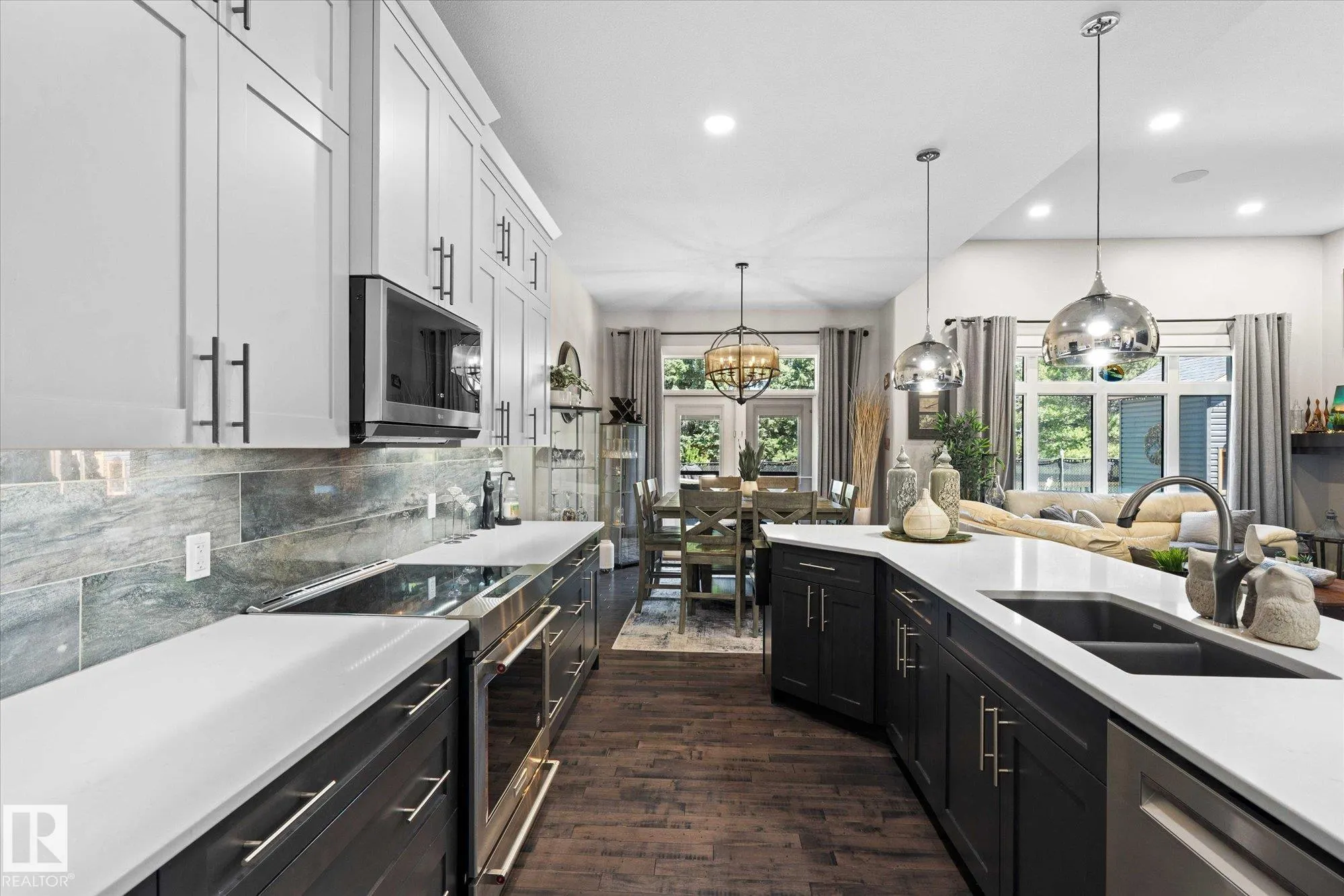 15 LILAC Bay