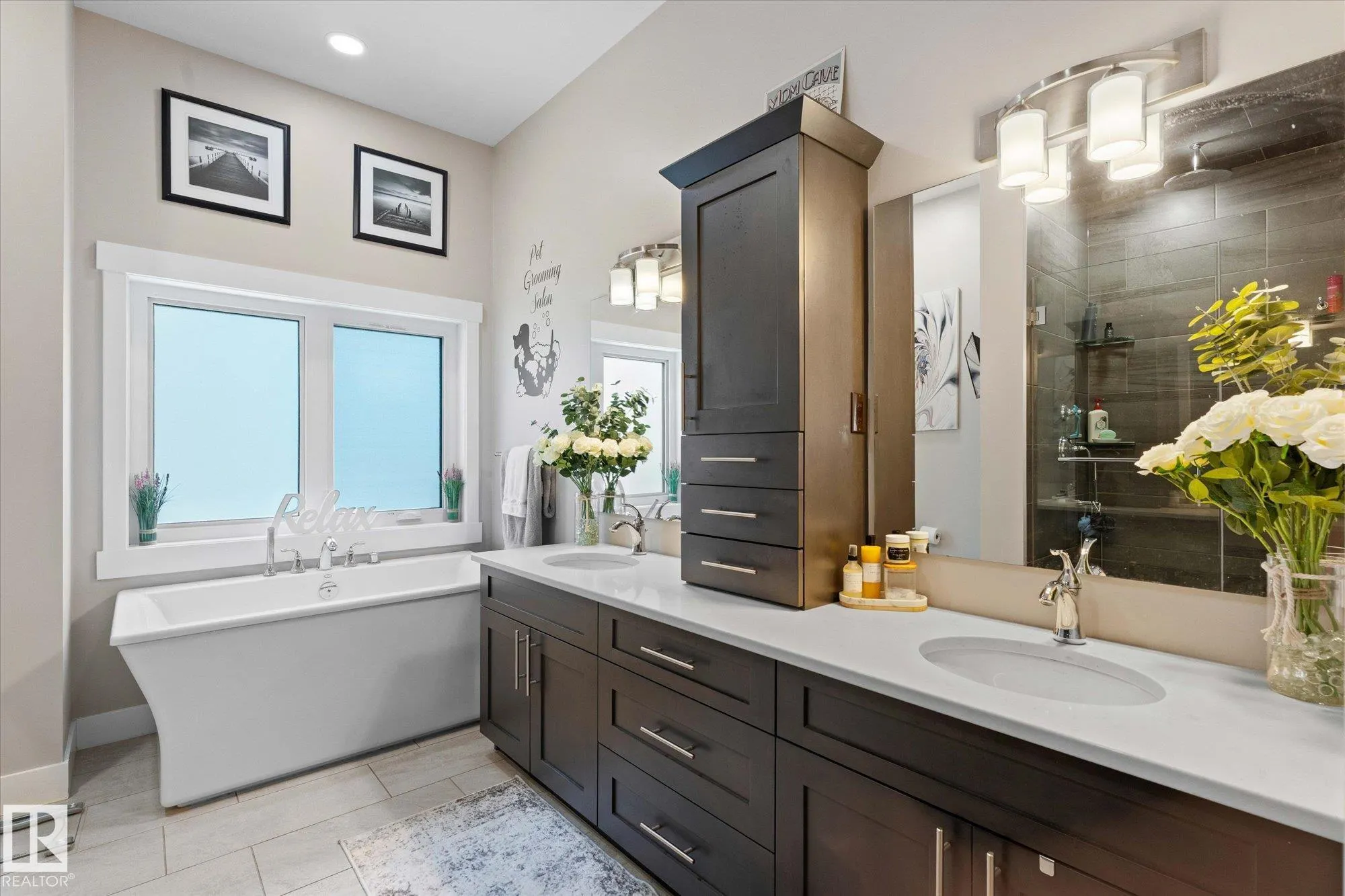 15 LILAC Bay
