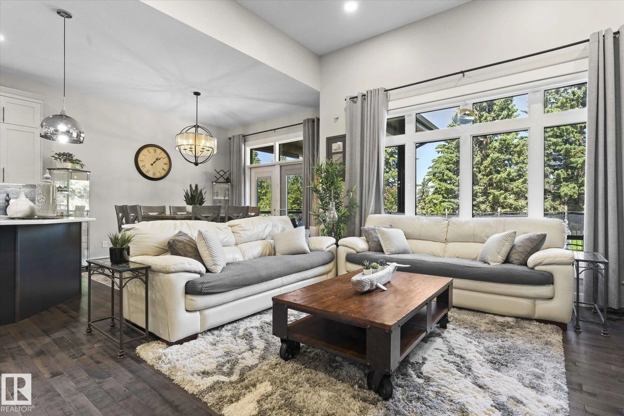 15 LILAC Bay