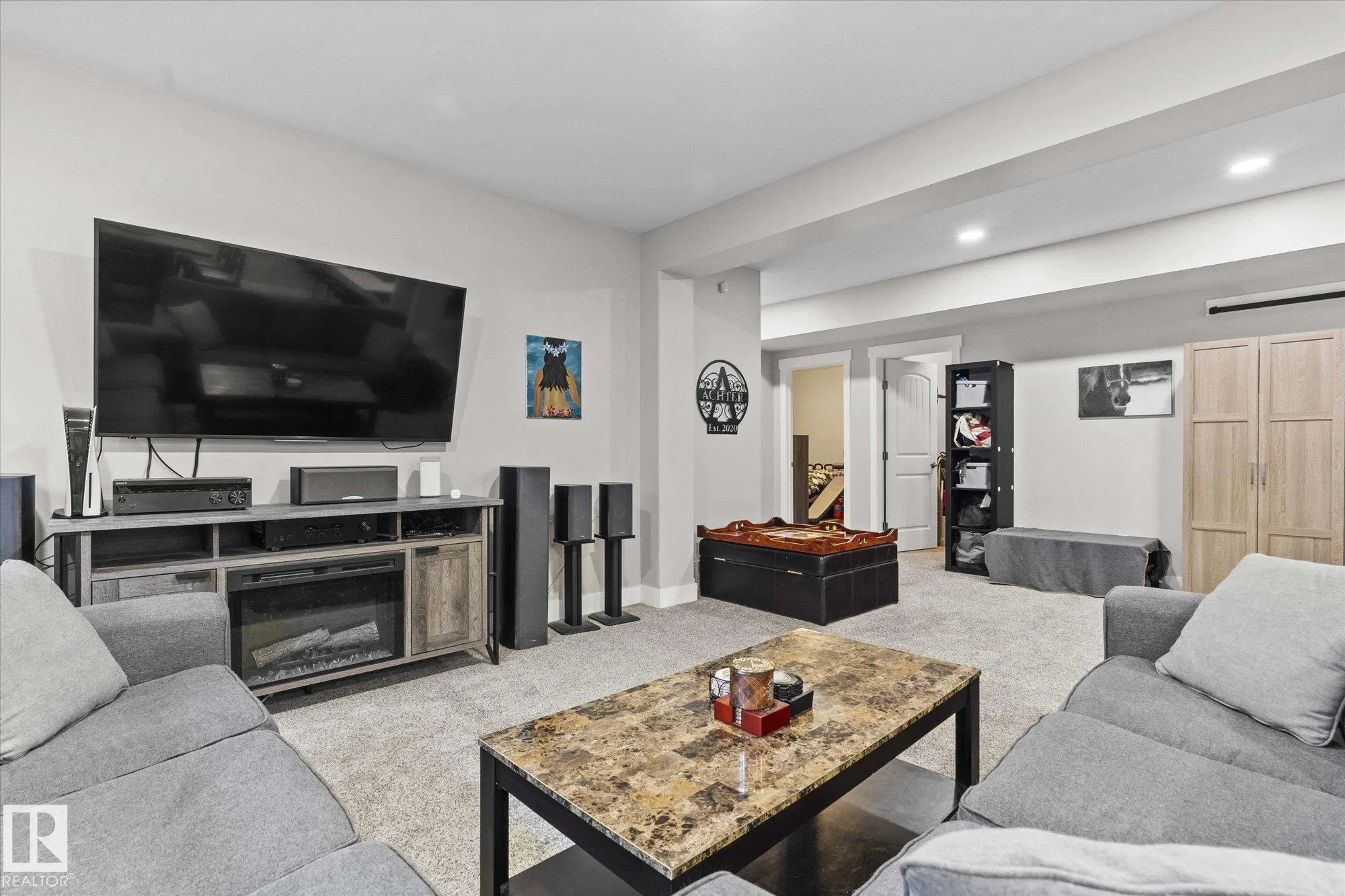 15 LILAC Bay