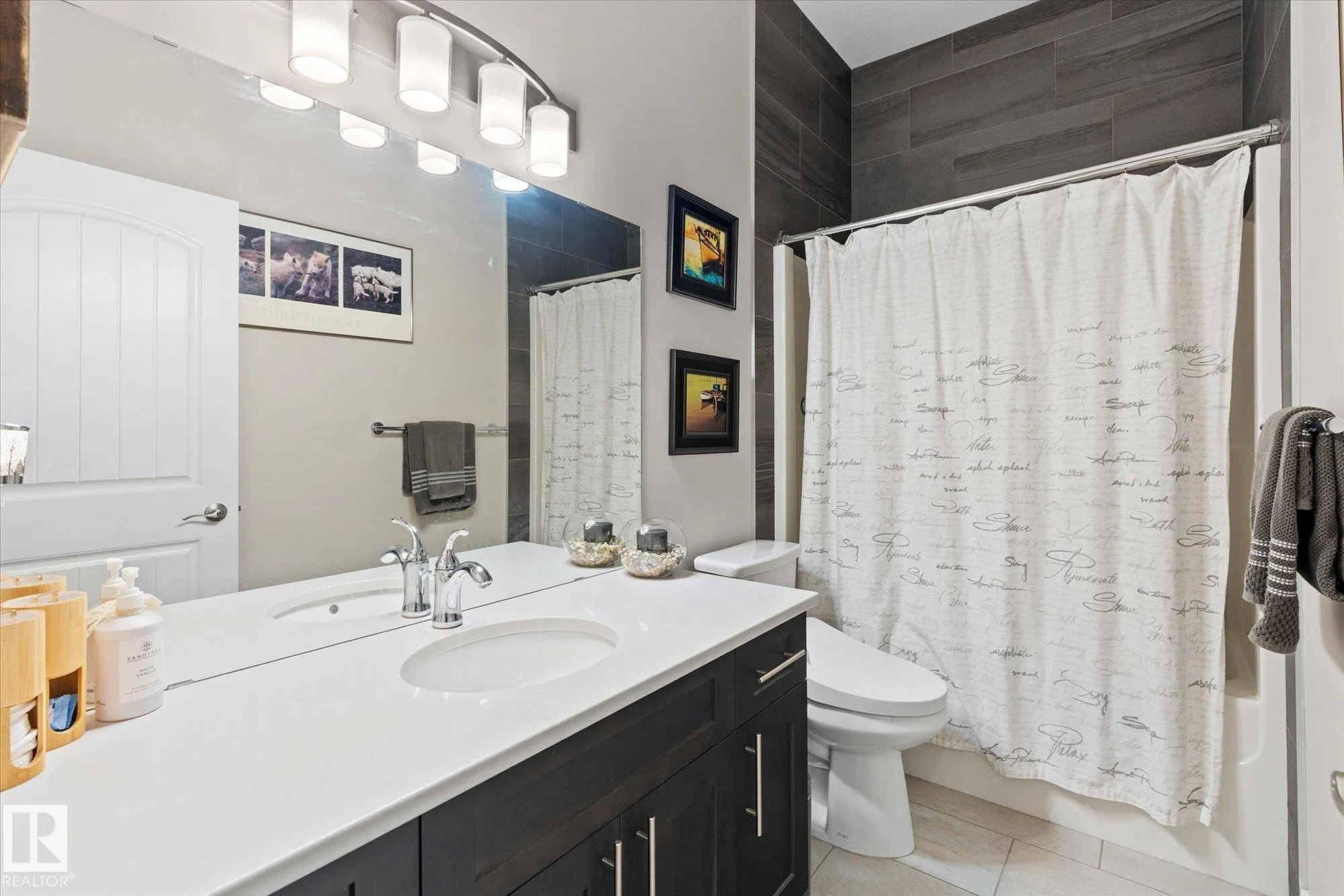 15 LILAC Bay
