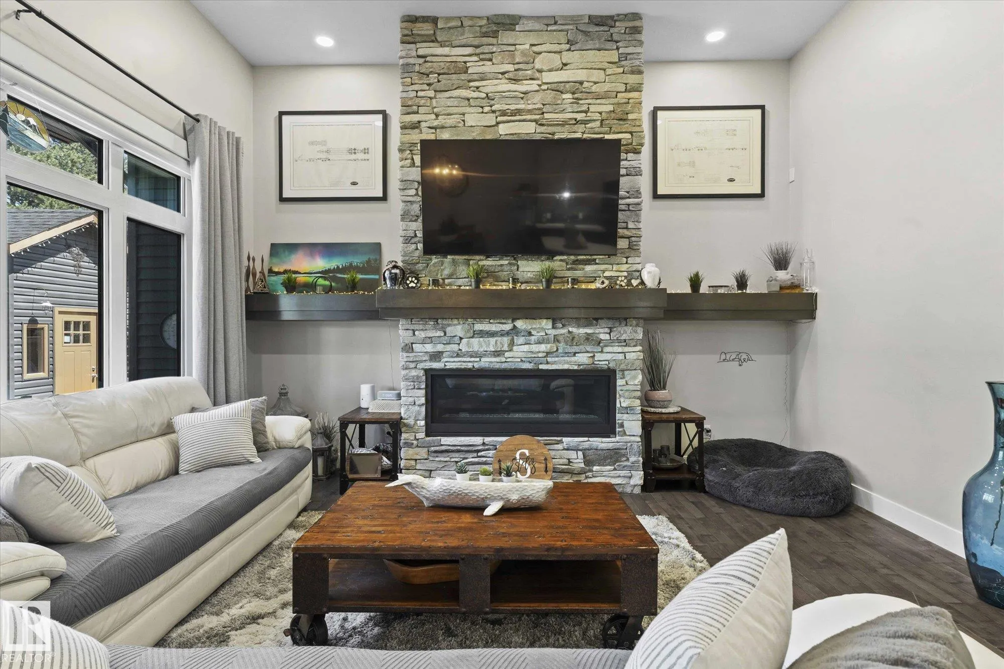 15 LILAC Bay