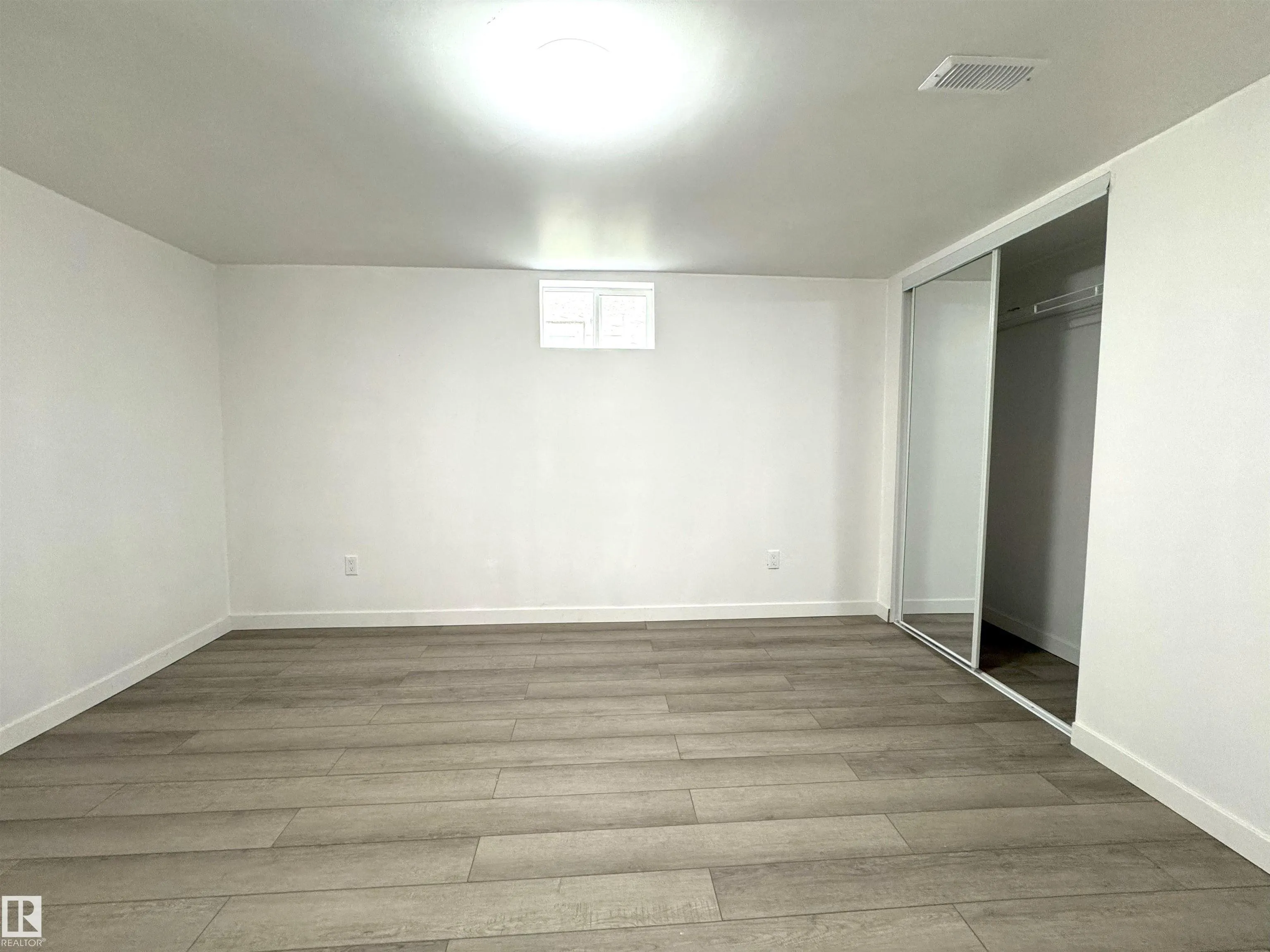 11840 70 Street