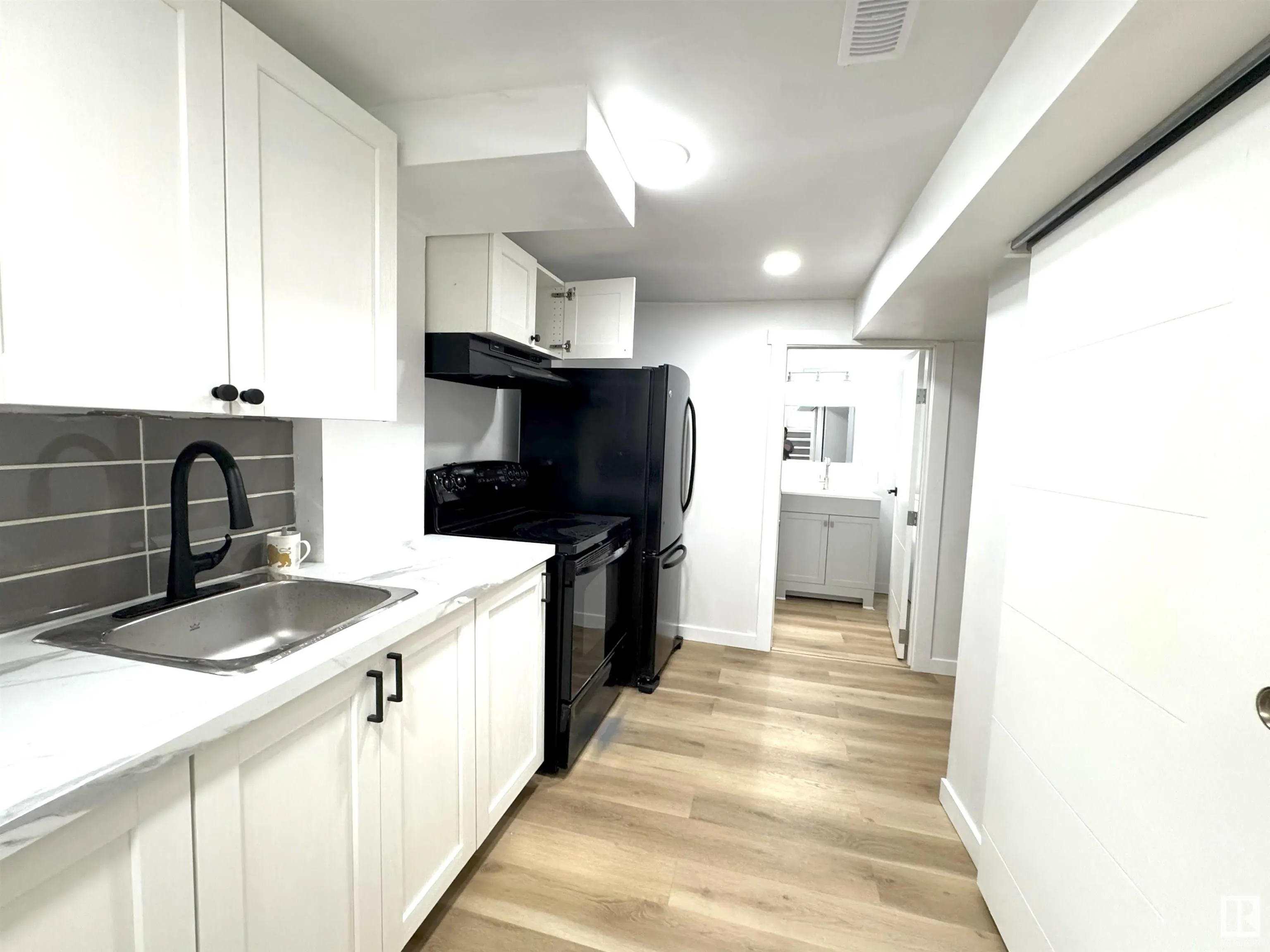 11840 70 Street
