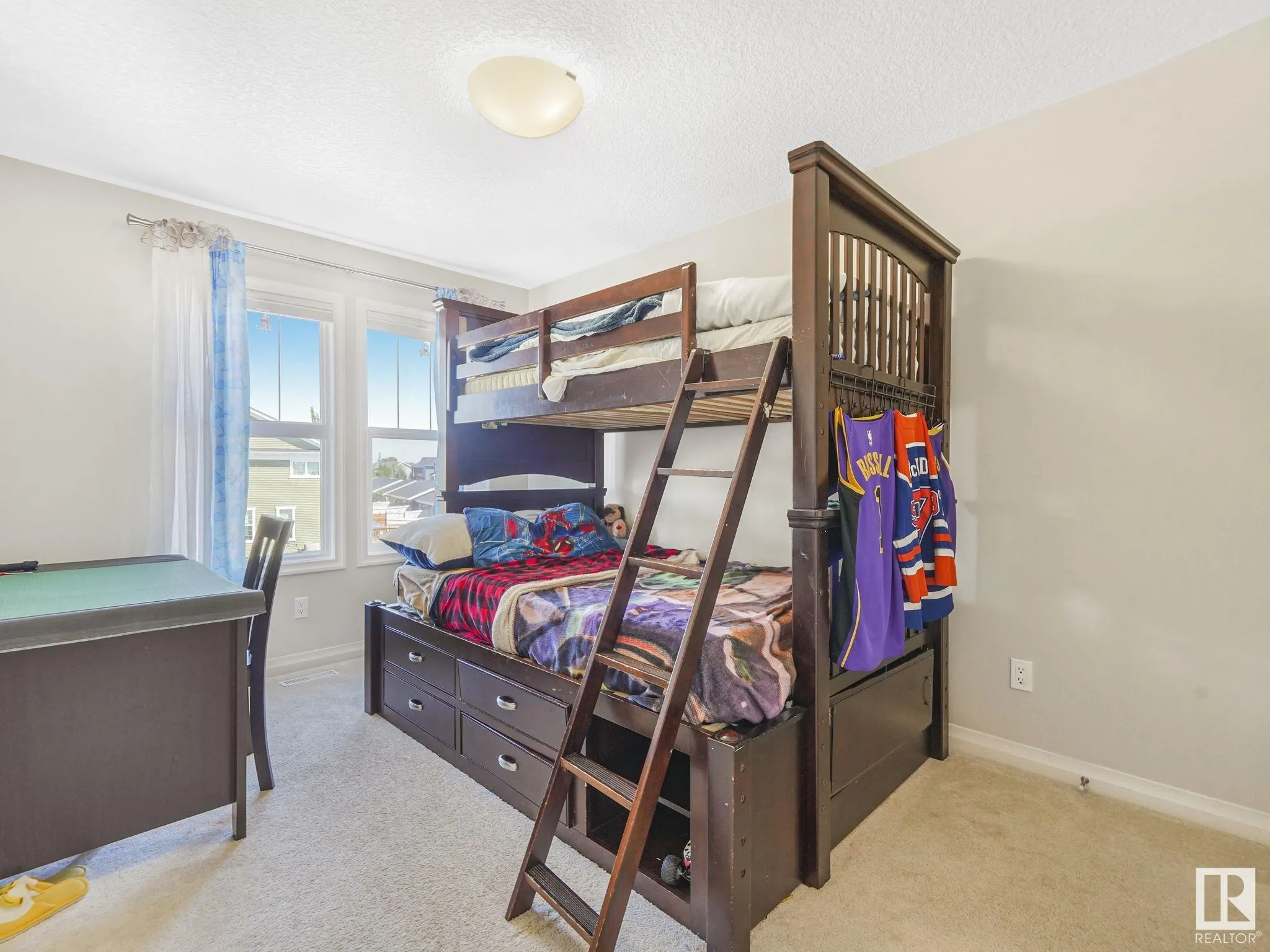 425 SIMPKINS Wynd
