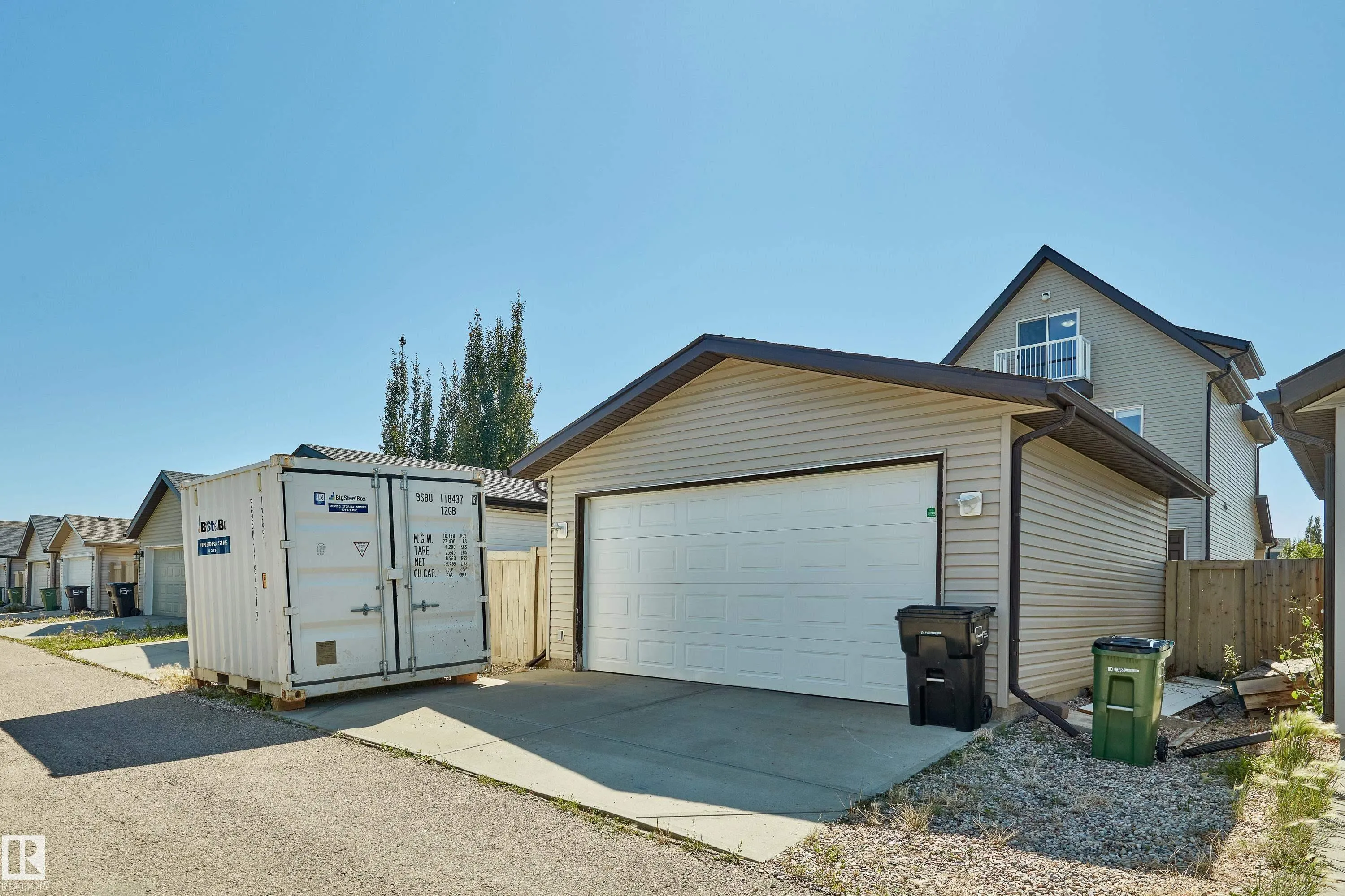 571 ALLARD Boulevard