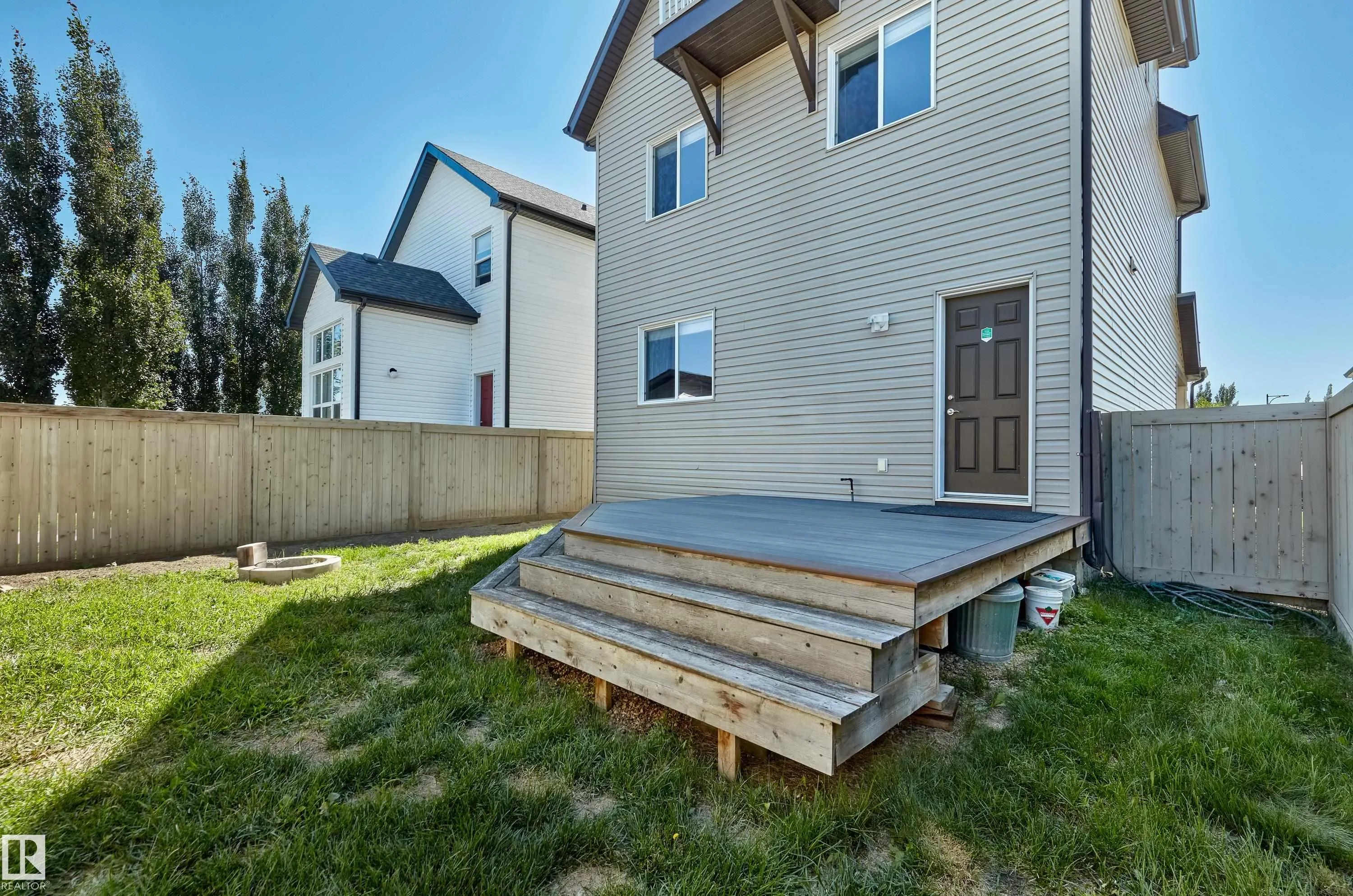 571 ALLARD Boulevard