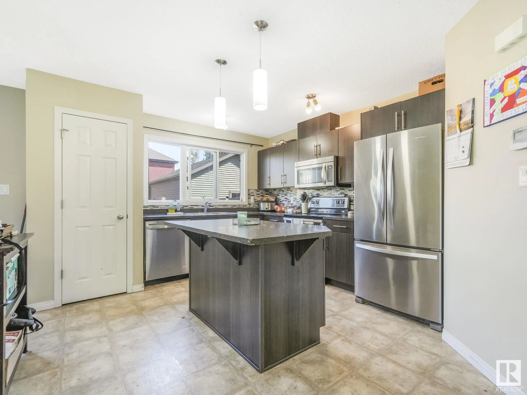 511 ORCHARDS Boulevard