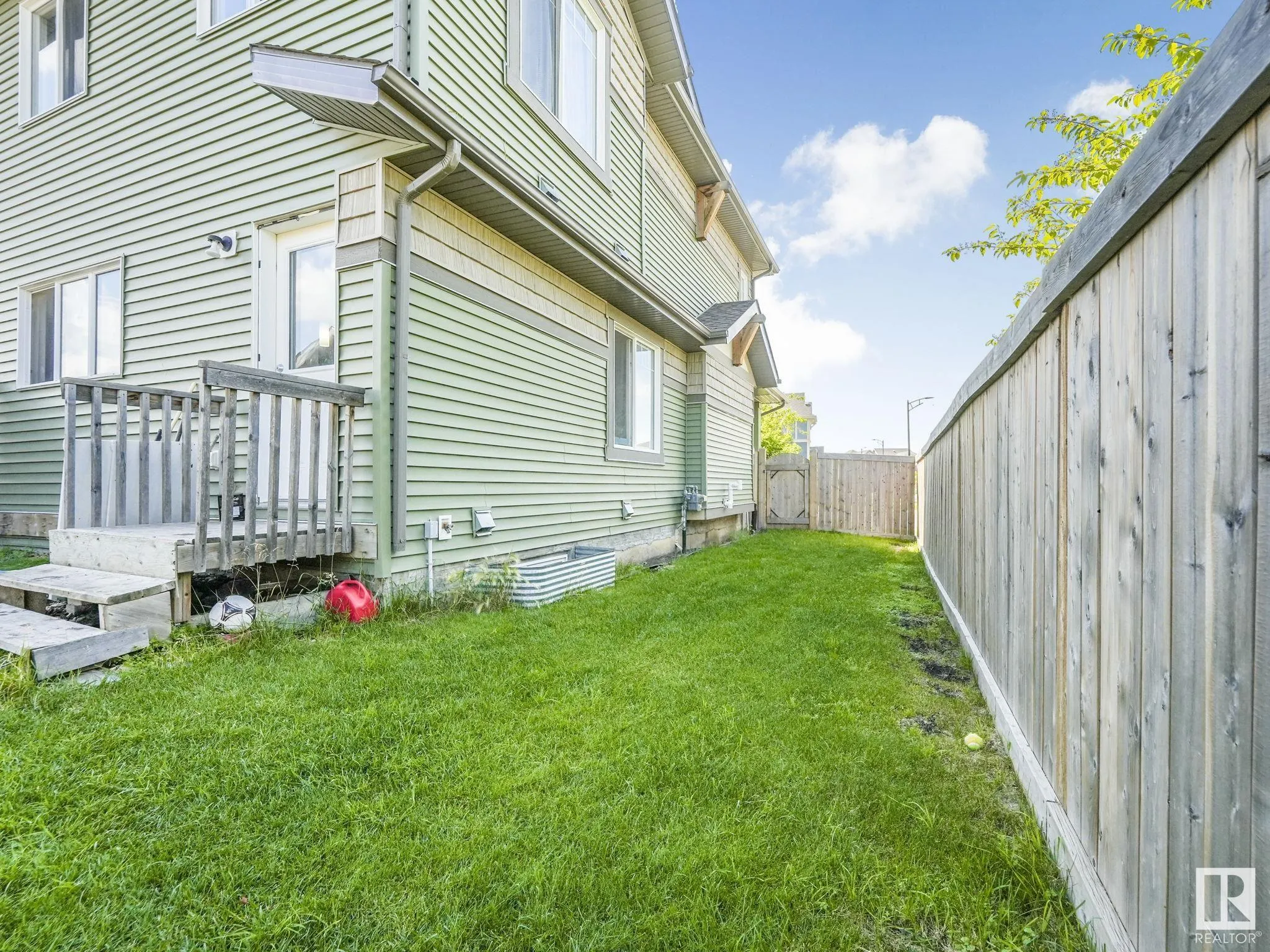 511 ORCHARDS Boulevard