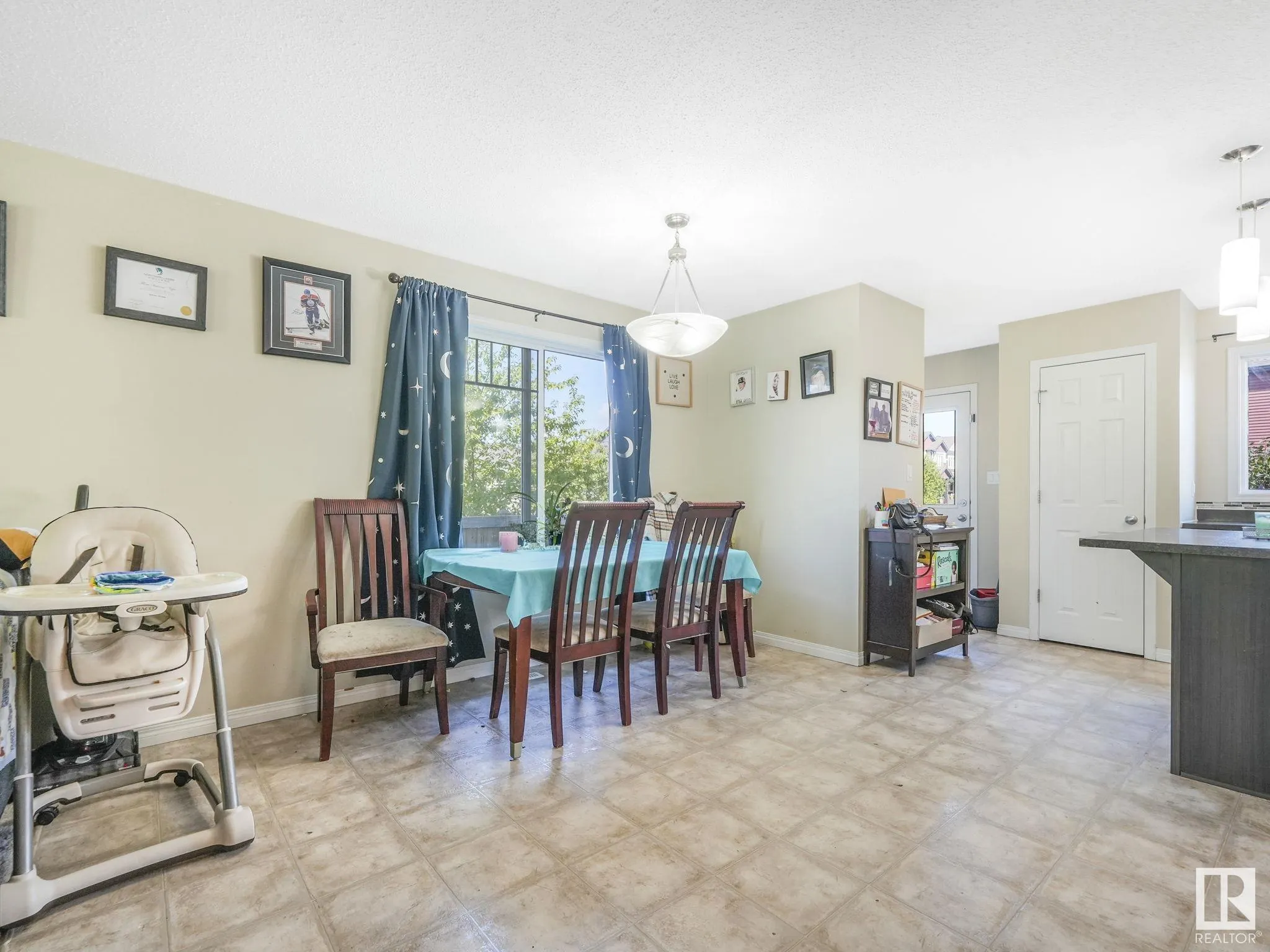 511 ORCHARDS Boulevard