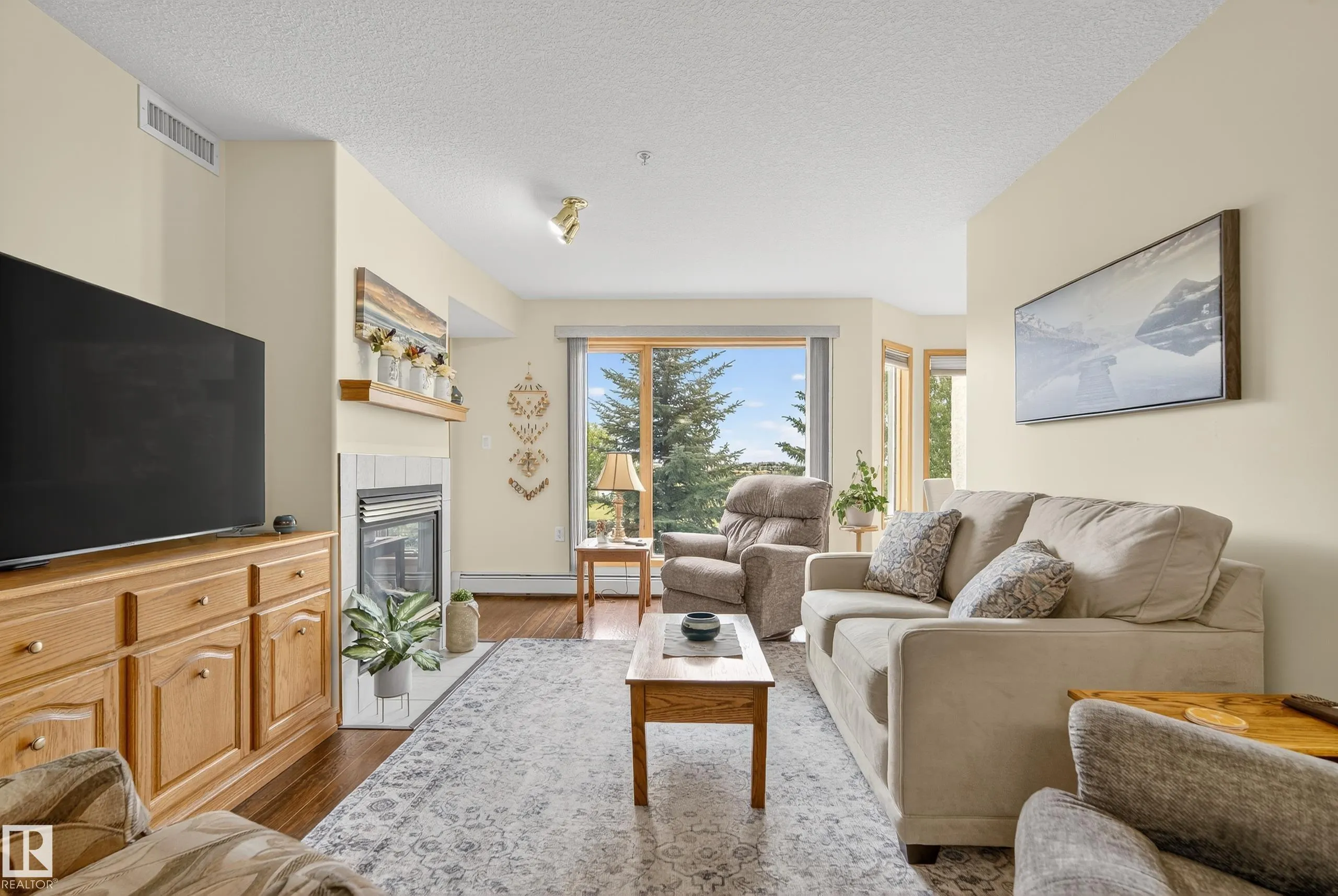 200 BETHEL Drive