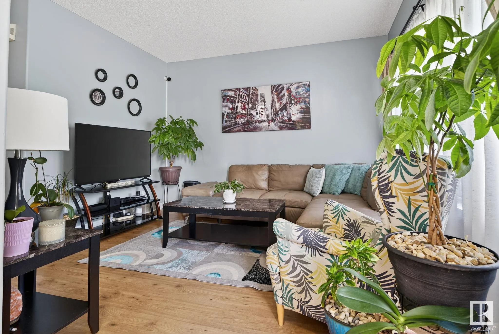 38 BIRCHGLEN Crescent