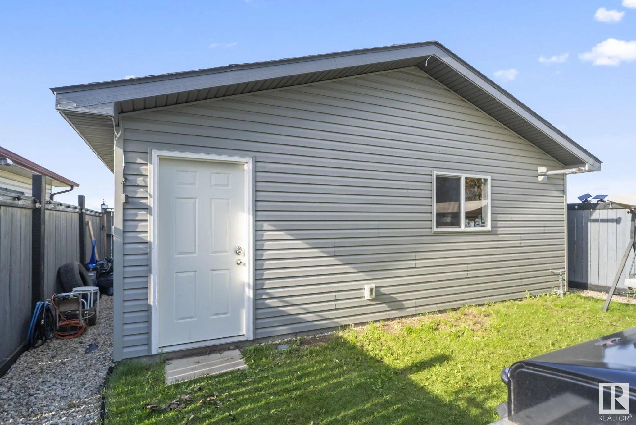 38 BIRCHGLEN Crescent