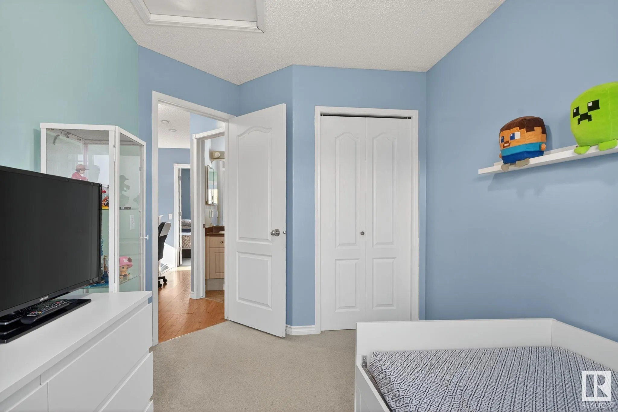 38 BIRCHGLEN Crescent