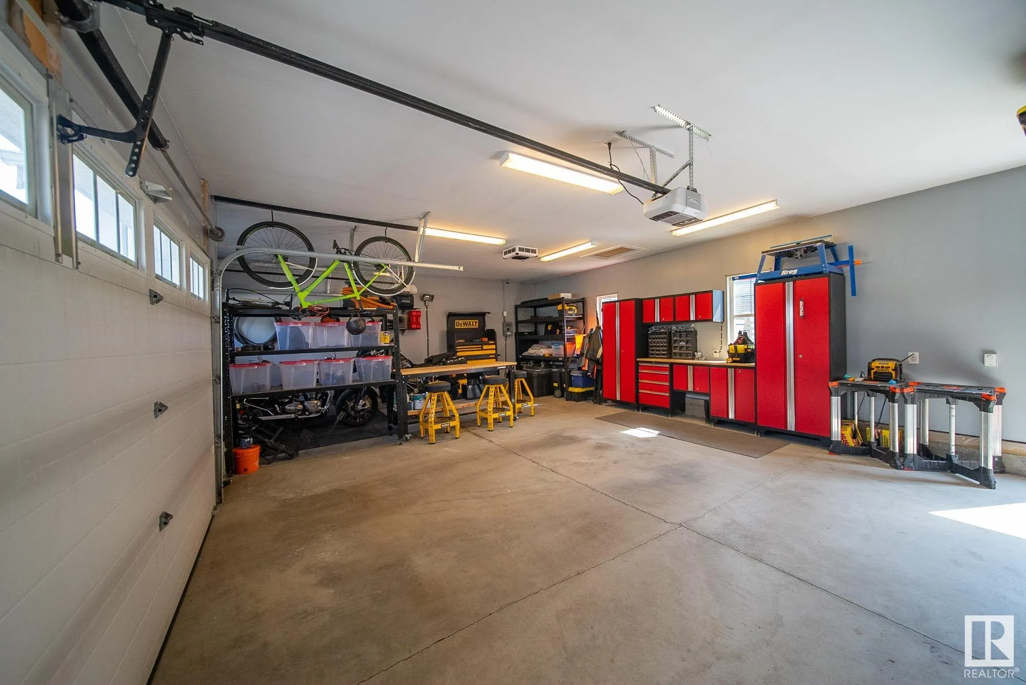 4026 MORRISON Way