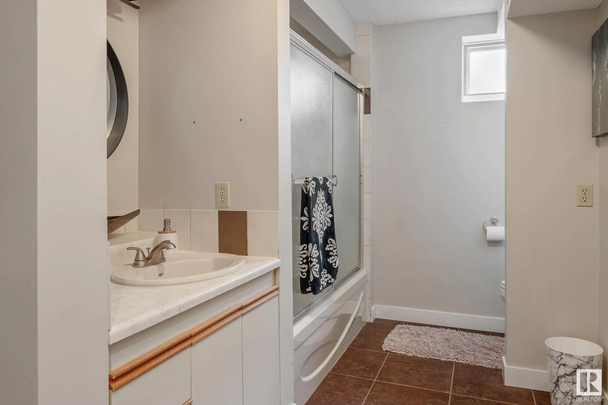 7 FIELDSTONE Cove