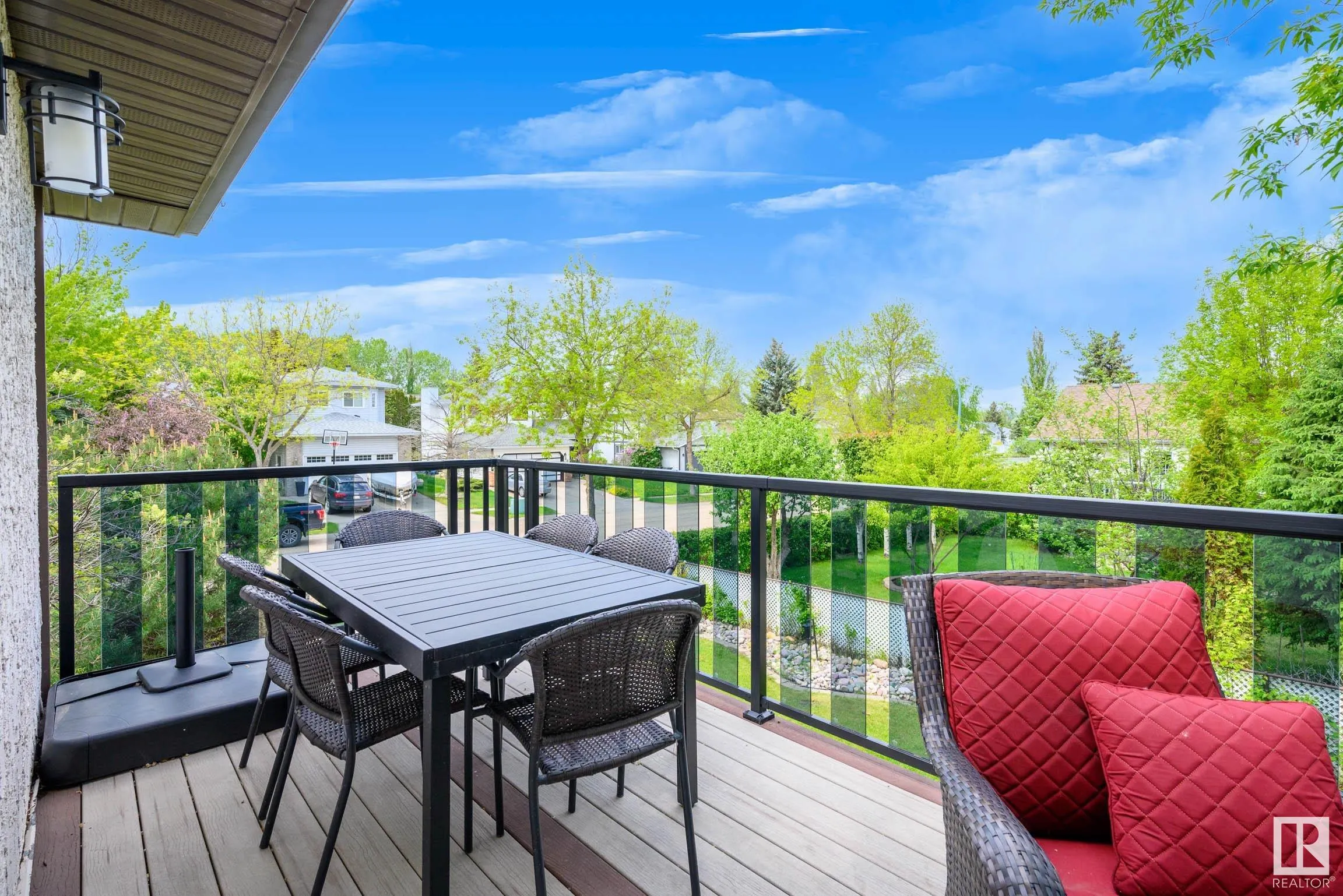 7 FIELDSTONE Cove