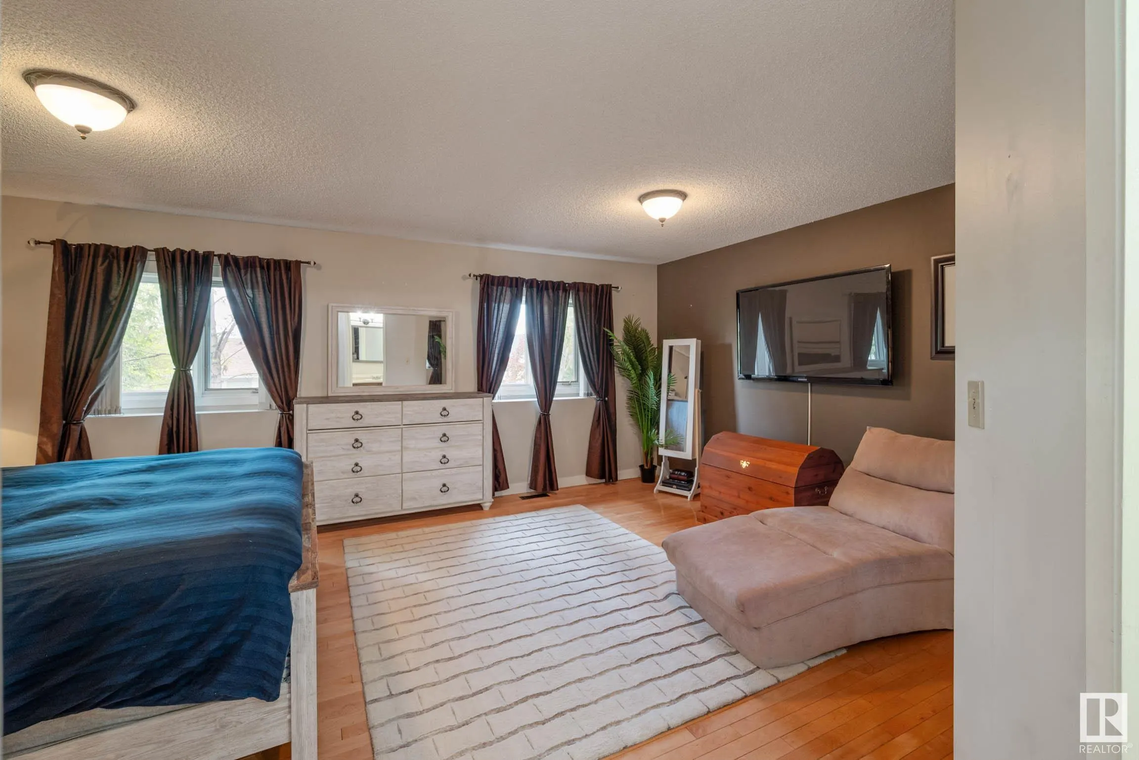 7 FIELDSTONE Cove