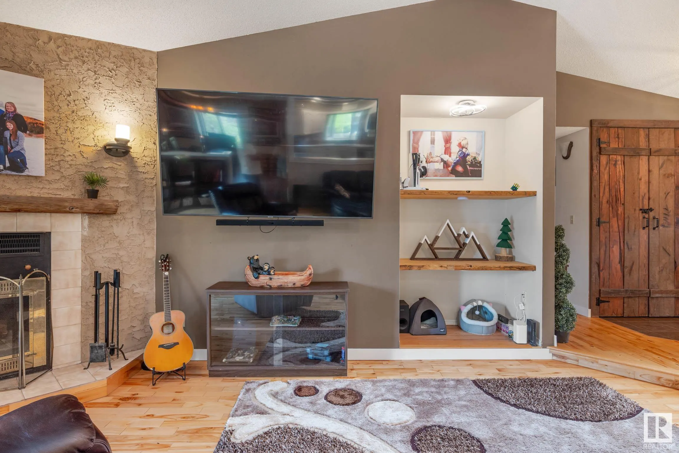 7 FIELDSTONE Cove