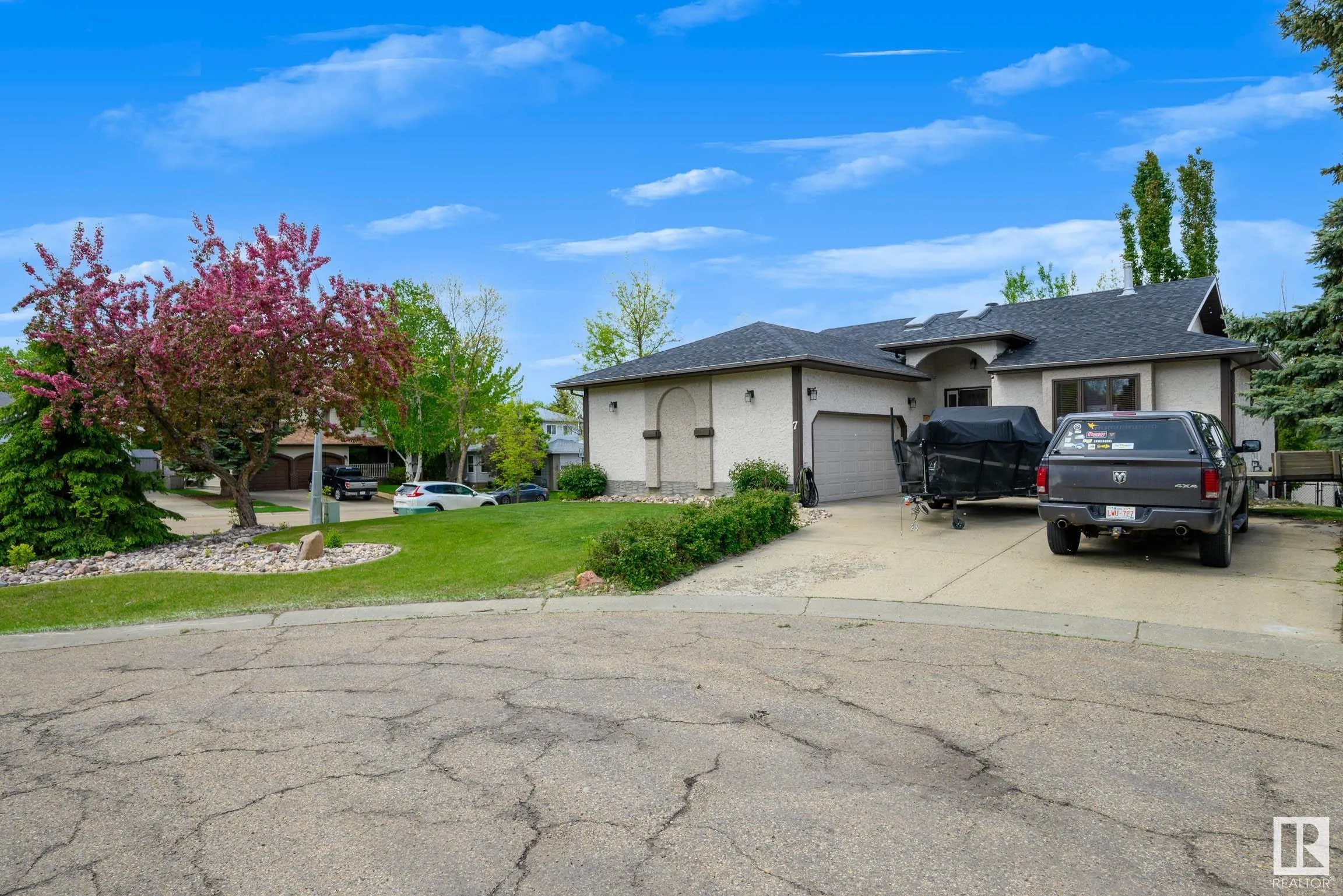 7 FIELDSTONE Cove